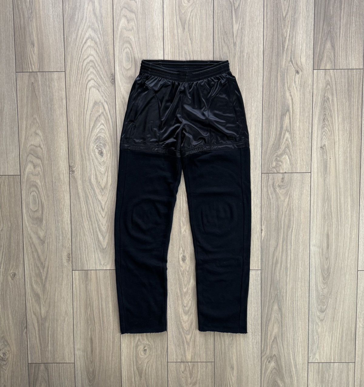 Balenciaga Balenciaga Winter 20 Hybrid Black Track Pants Joggers Luxury Size US 29 - 1 Thumbnail