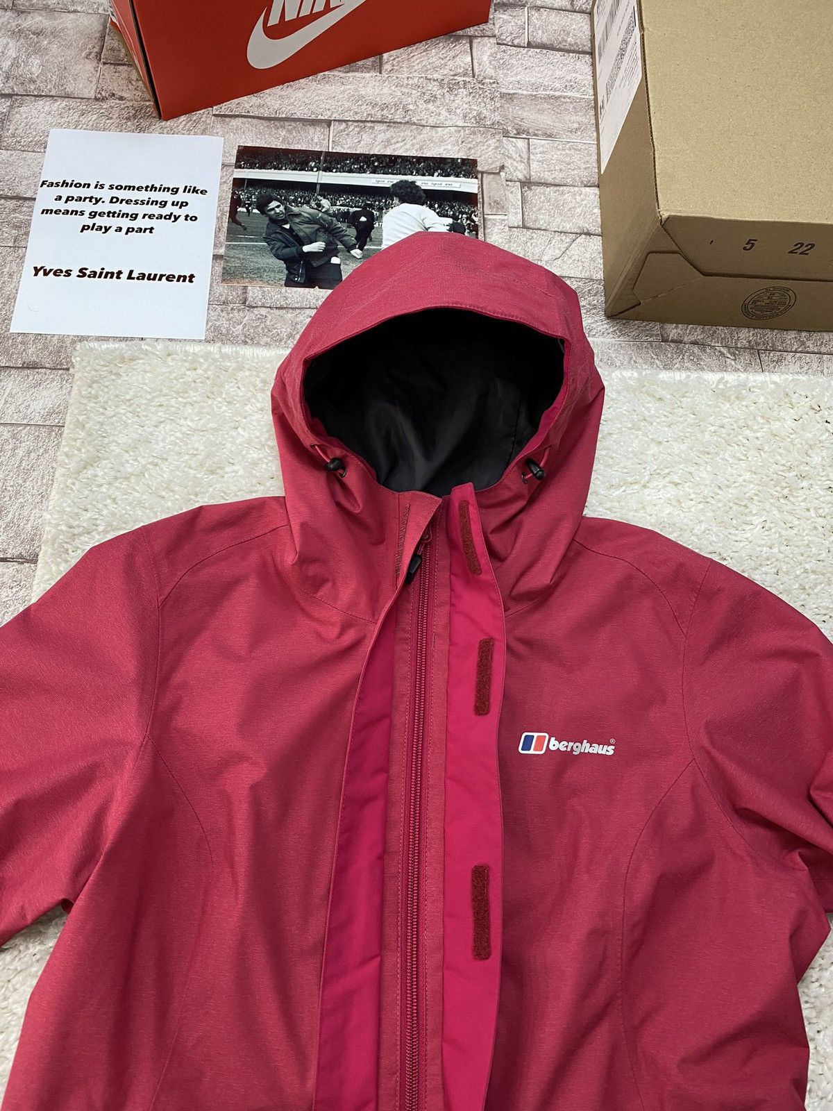 Berghaus × Japanese Brand Berghaus Women's Elara Waterproof Jacket Size S / US 4 / IT 40 - 8 Thumbnail