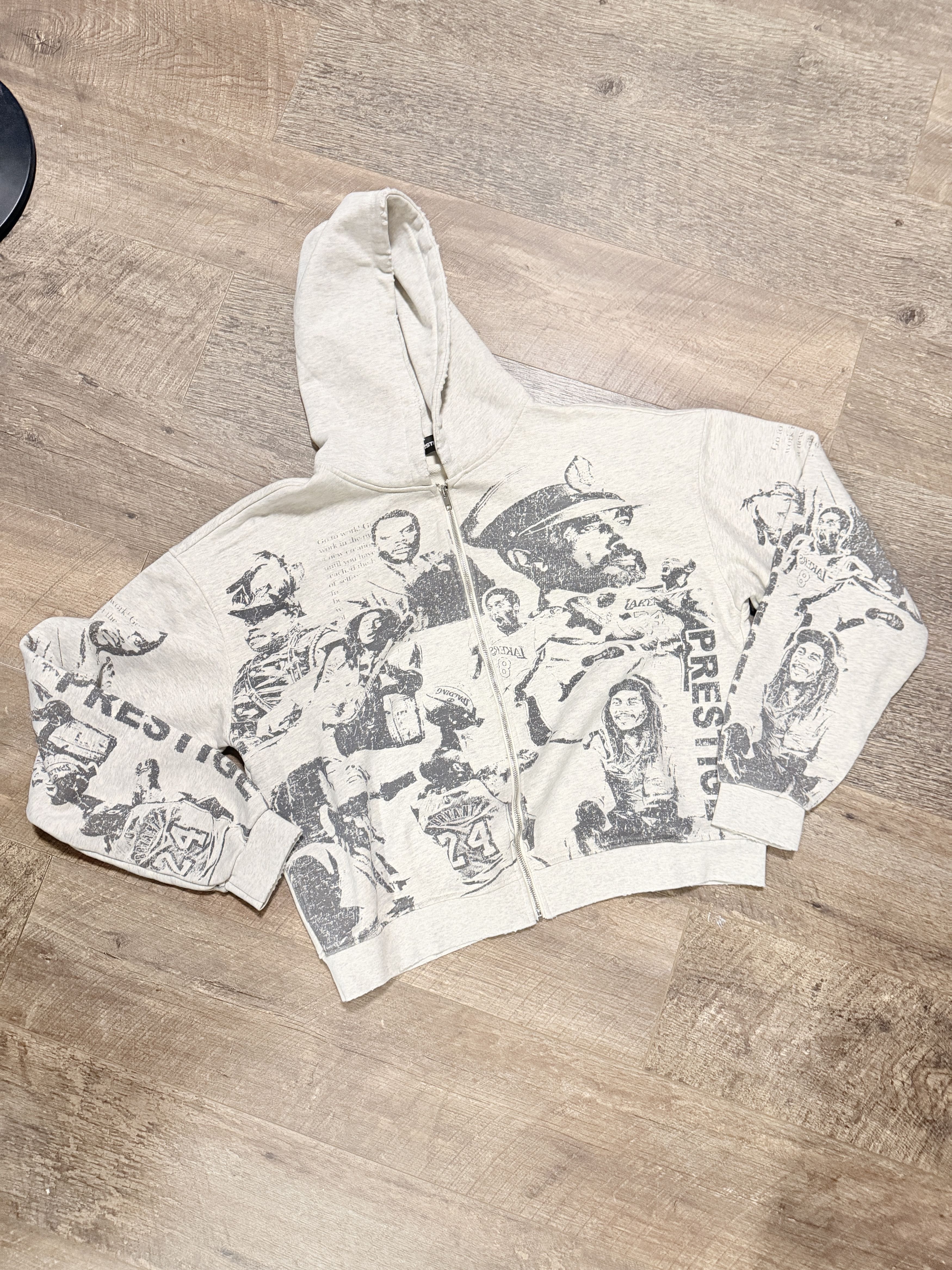 Other Prestige Logo zip up Size US L / EU 52-54 / 3 - 1 Thumbnail