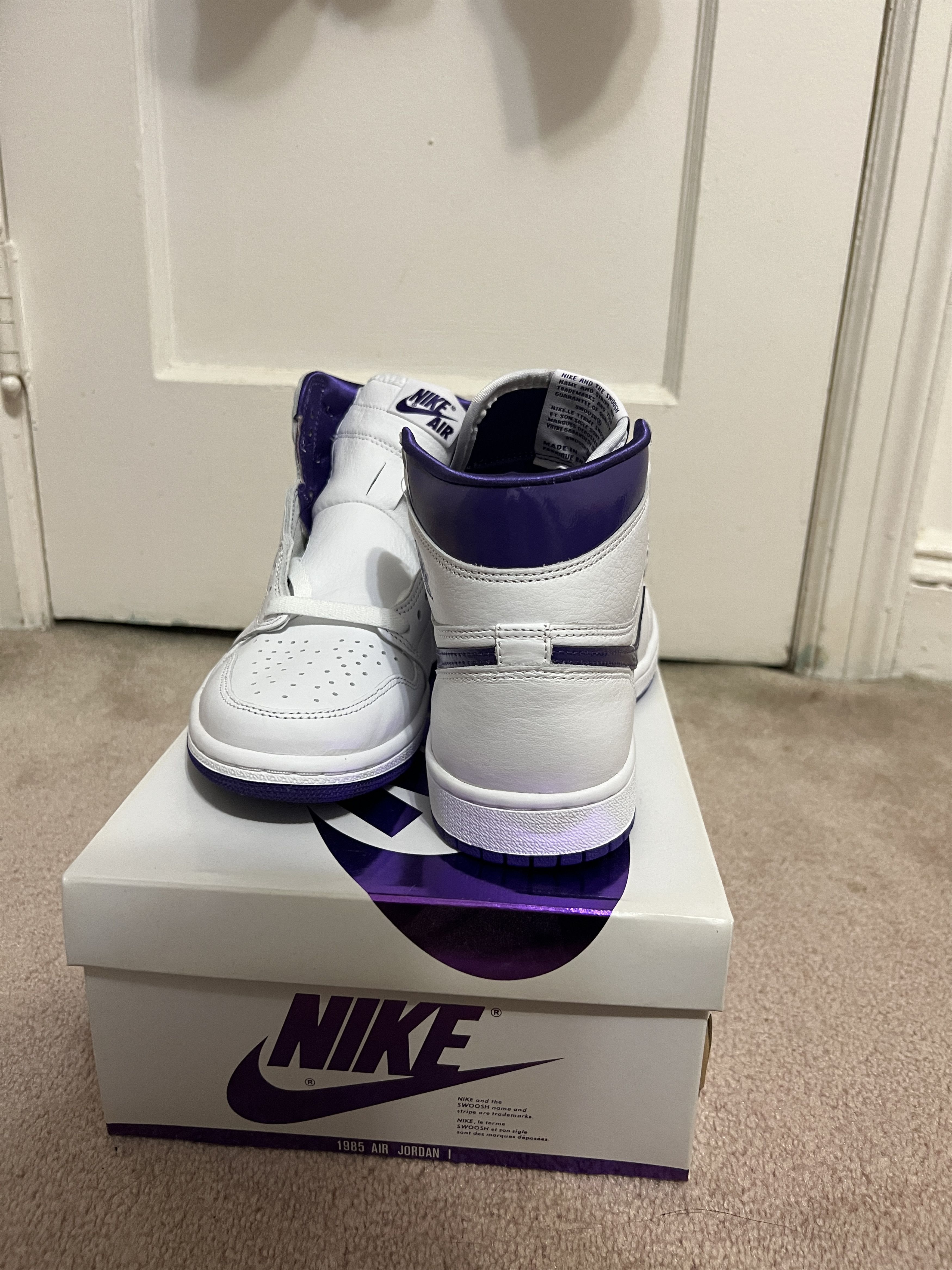 Jordan Brand Air Jordan 1 High OG Court Purple 2021 sz 5.5M sz 7W Size US 5.5 / EU 38 - 4 Thumbnail