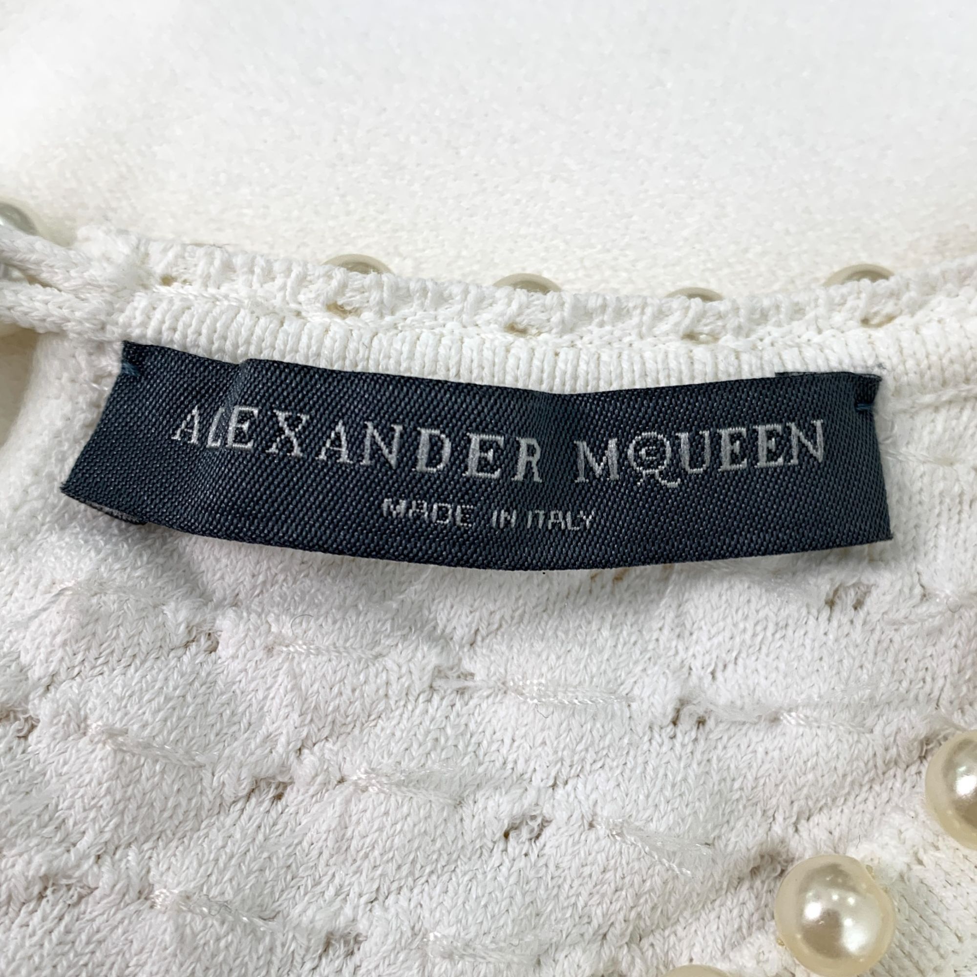 Alexander McQueen Alexander McQueen White Pearl-Embellished Knit Dress Size M / US 6-8 / IT 42-44 - 5 Thumbnail