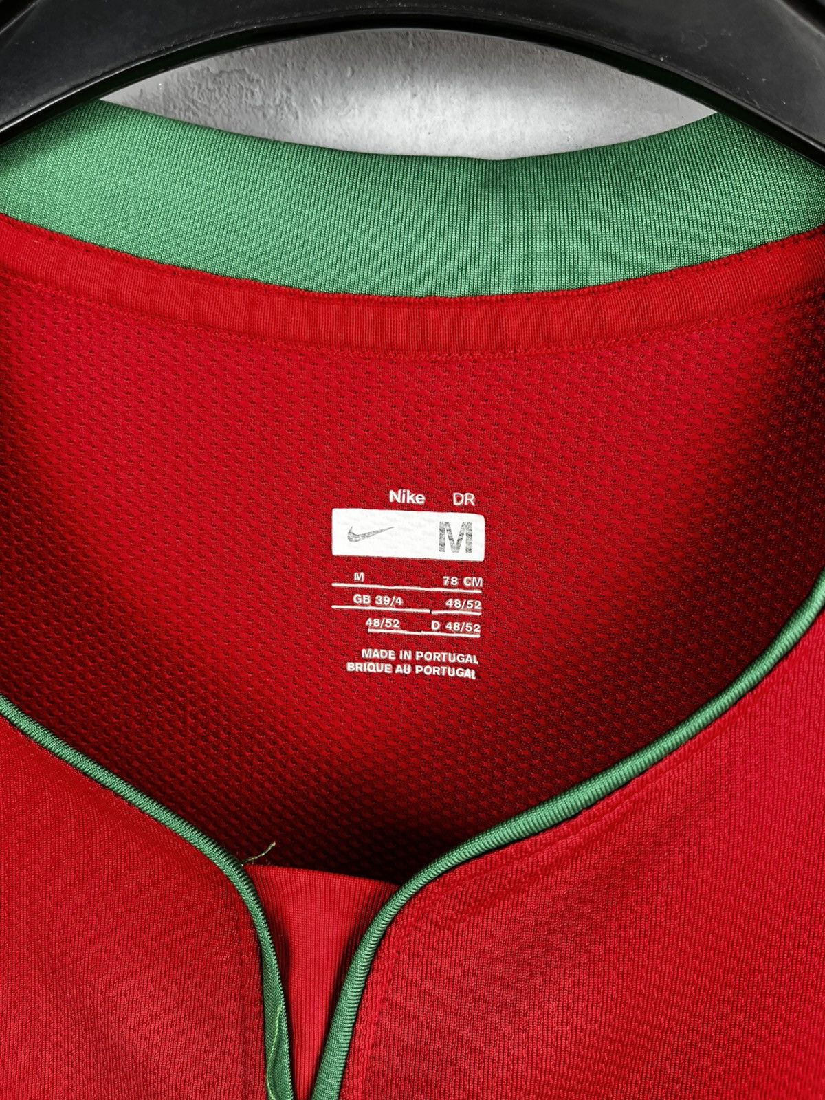 Nike Portugal football shirt 2008 Soccer Nike Jersey National Size US M / EU 48-50 / 2 - 4 Thumbnail