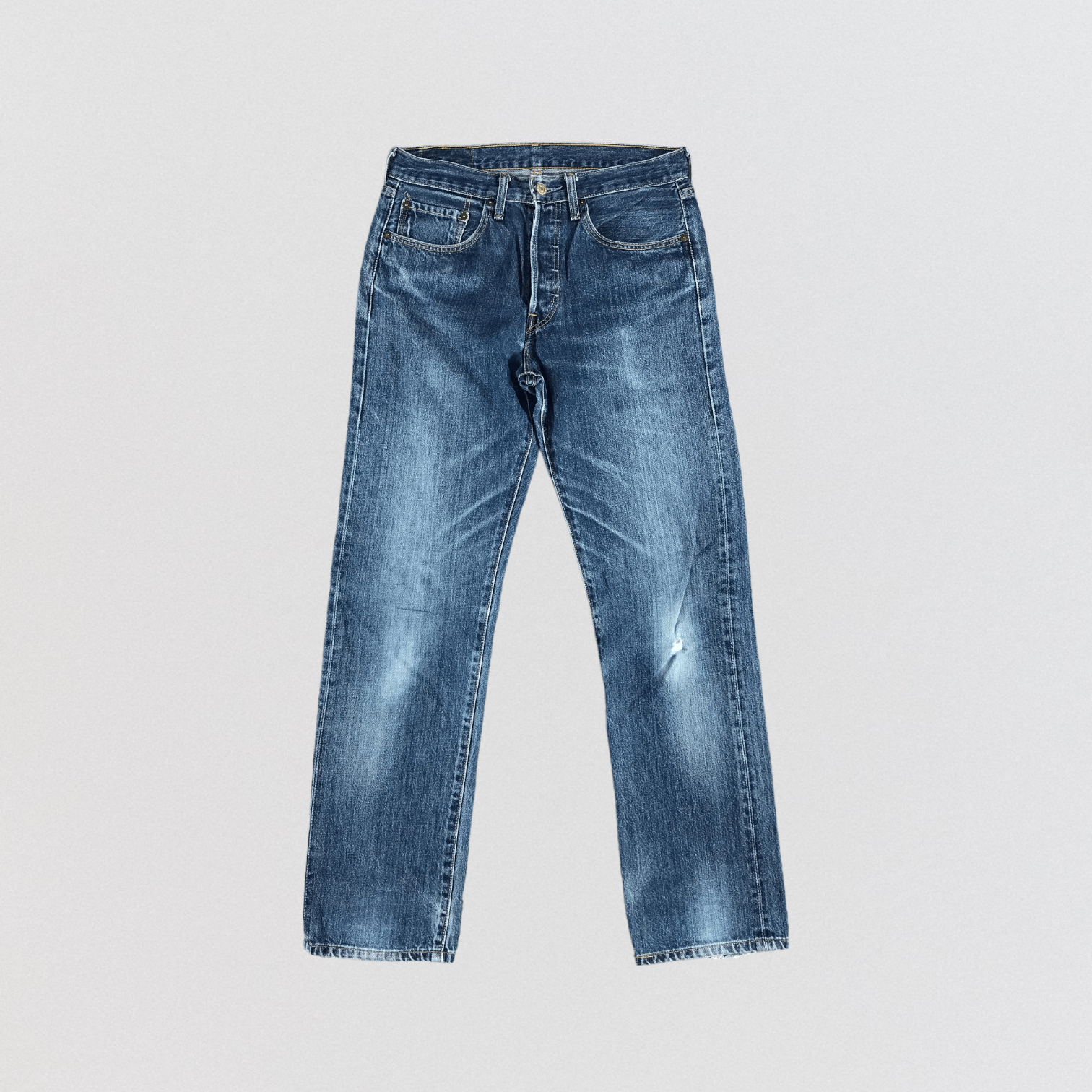 Levi's × Vintage 90s Vintage Blue Wash Levis 501 Jeans-JM2742 Size US 31 - 1 Thumbnail