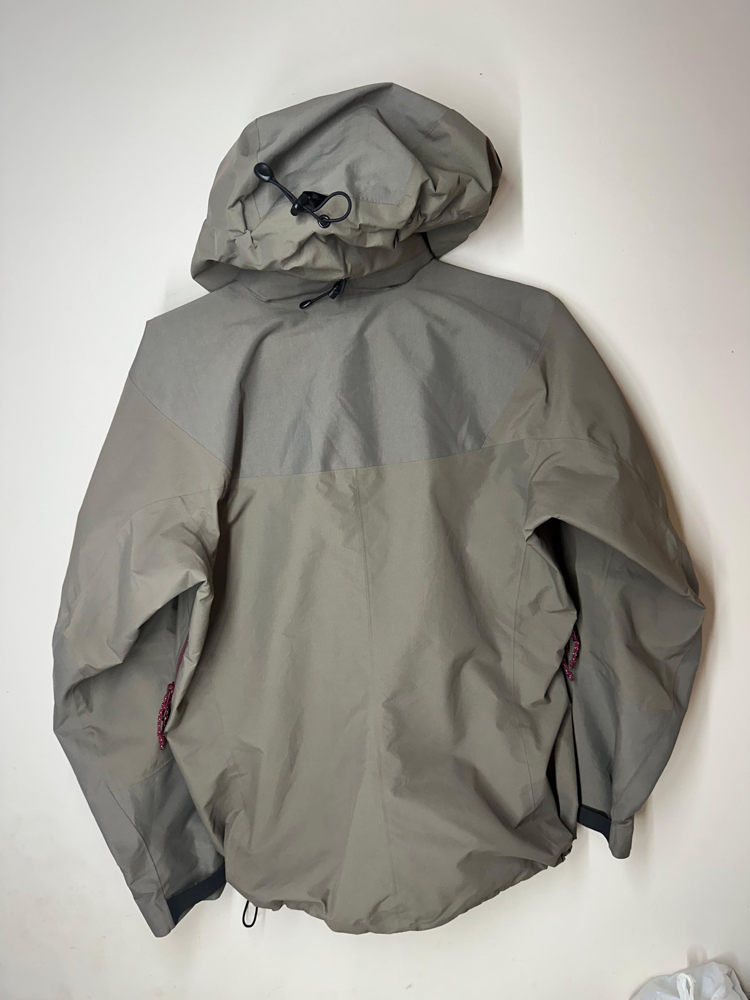 Arc'teryx Arcteryx Beta AR Pro Shell Jacket Size M / US 6-8 / IT 42-44 - 7 Thumbnail