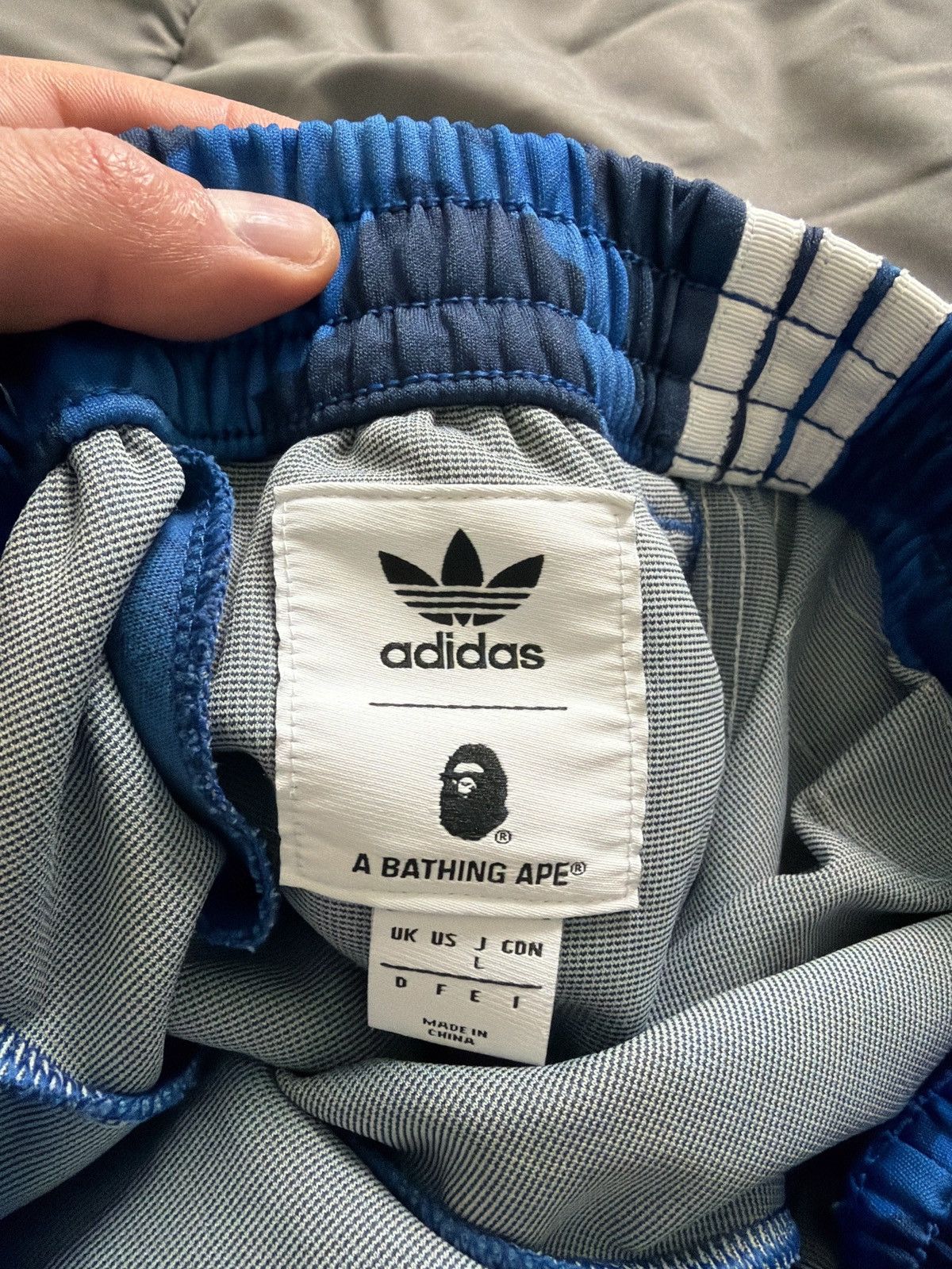 Adidas × Bape Bape Camo Sweatpants Size US 31 - 9 Thumbnail