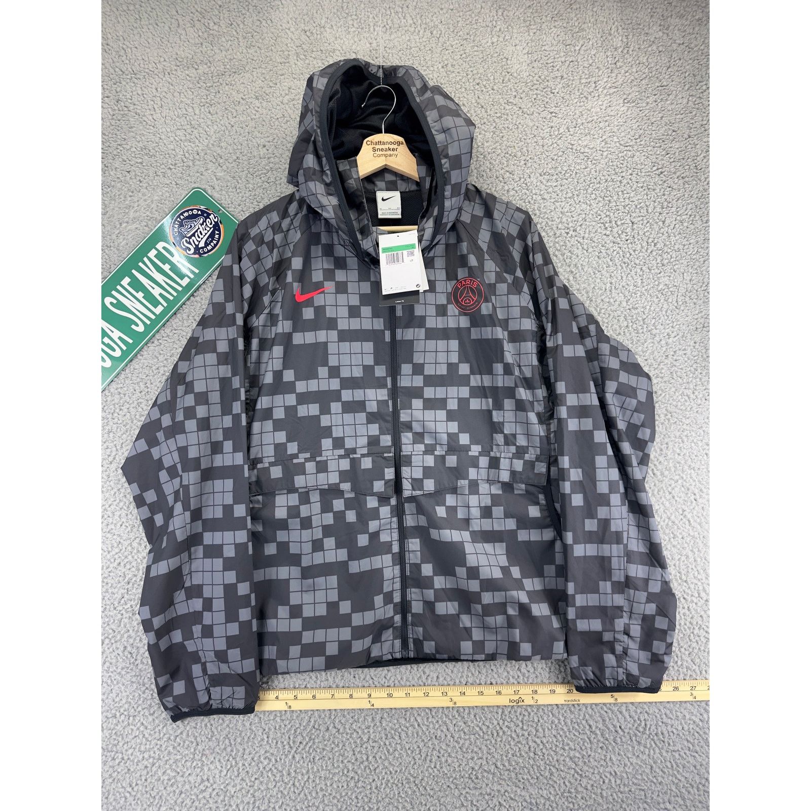Nike Nike Paris Saint-Germain FC AWF Jacket Womens XL Hooded Size XL / US 12-14 / IT 48-50 - 1 Thumbnail
