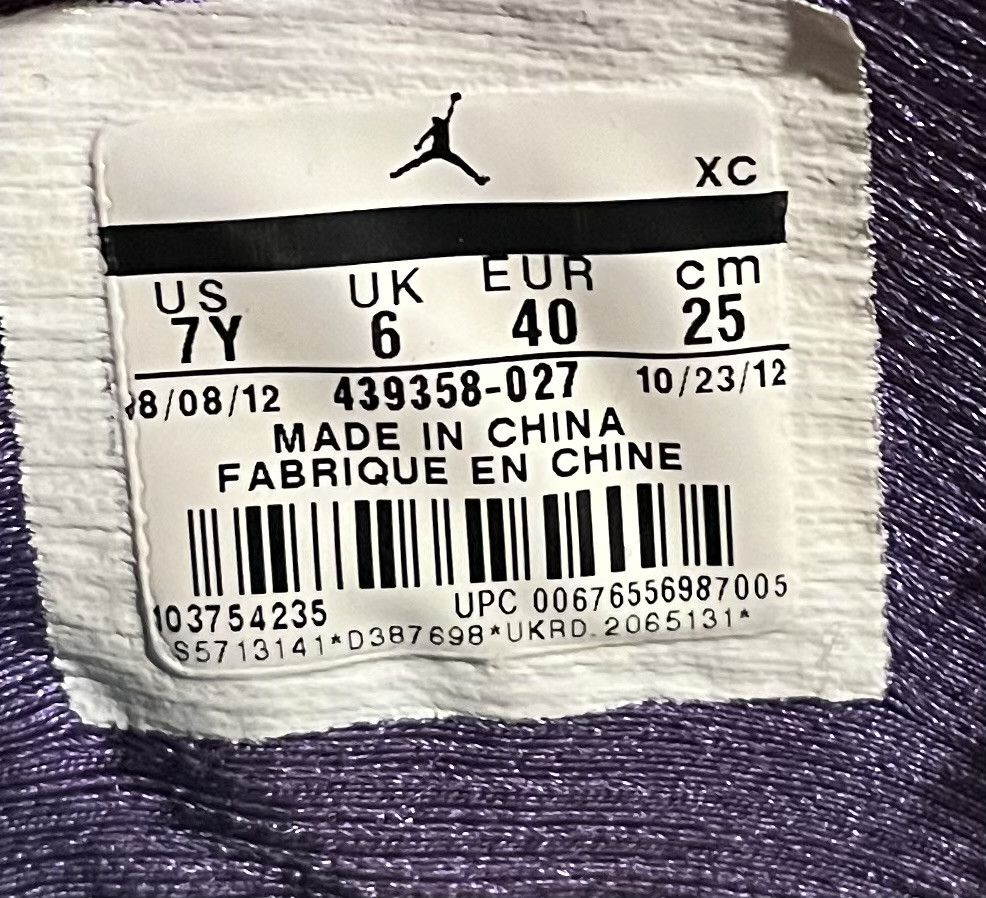 Jordan Brand Air Jordan 13 Retro GS Grape Black Atomic Teal Ultraviolet Size US 7 / EU 40 - 6 Thumbnail
