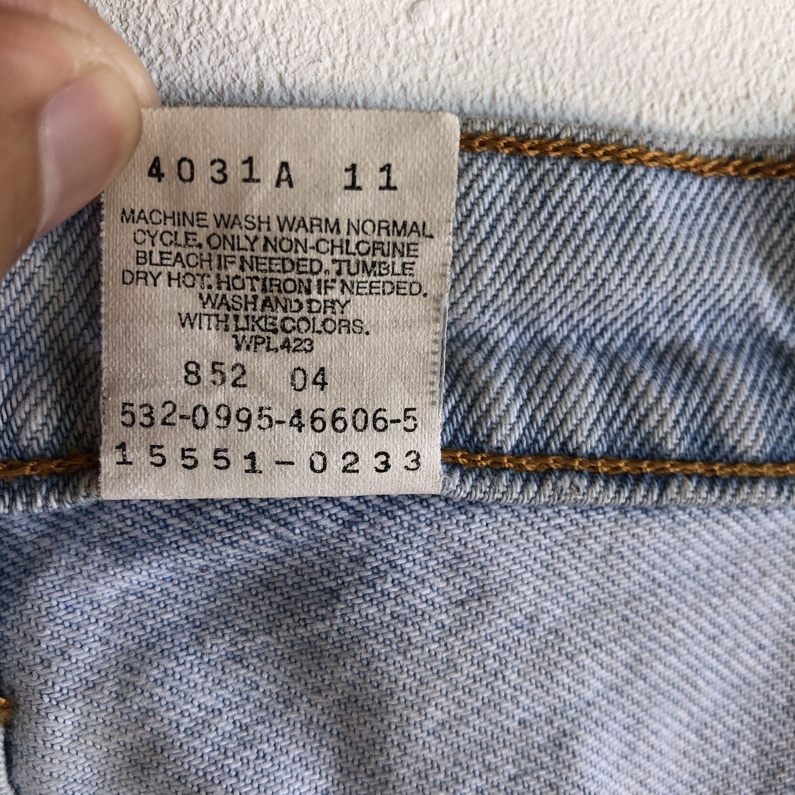 Levi's Vintage Levis 527 Bootcut Jeans Flare Denim Wide Leg Pants Size US 32 / EU 48 - 7 Thumbnail