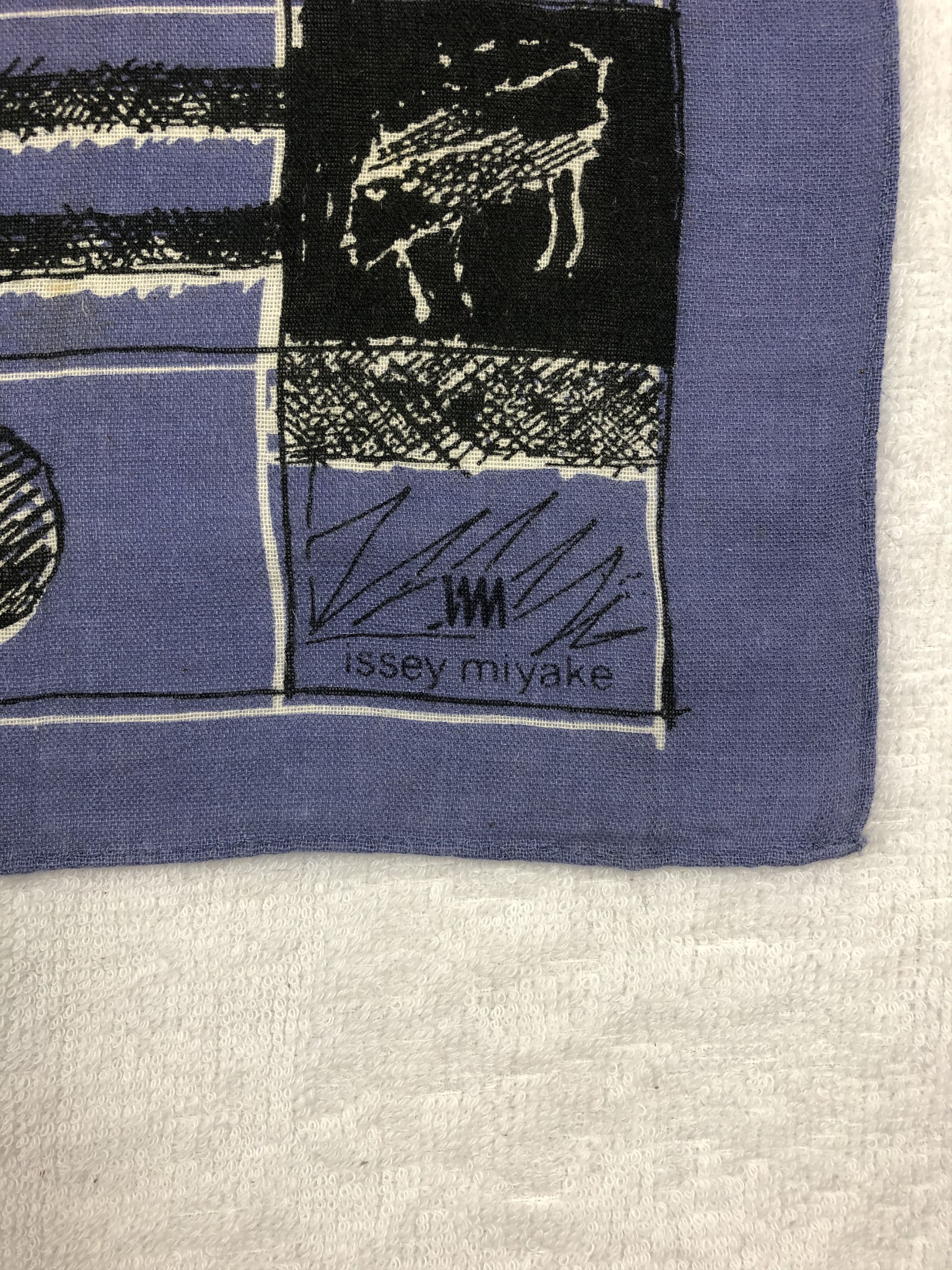 Issey Miyake Issey Miyake Handkerchief / Bandana / Neckerchief Size ONE SIZE - 4 Thumbnail