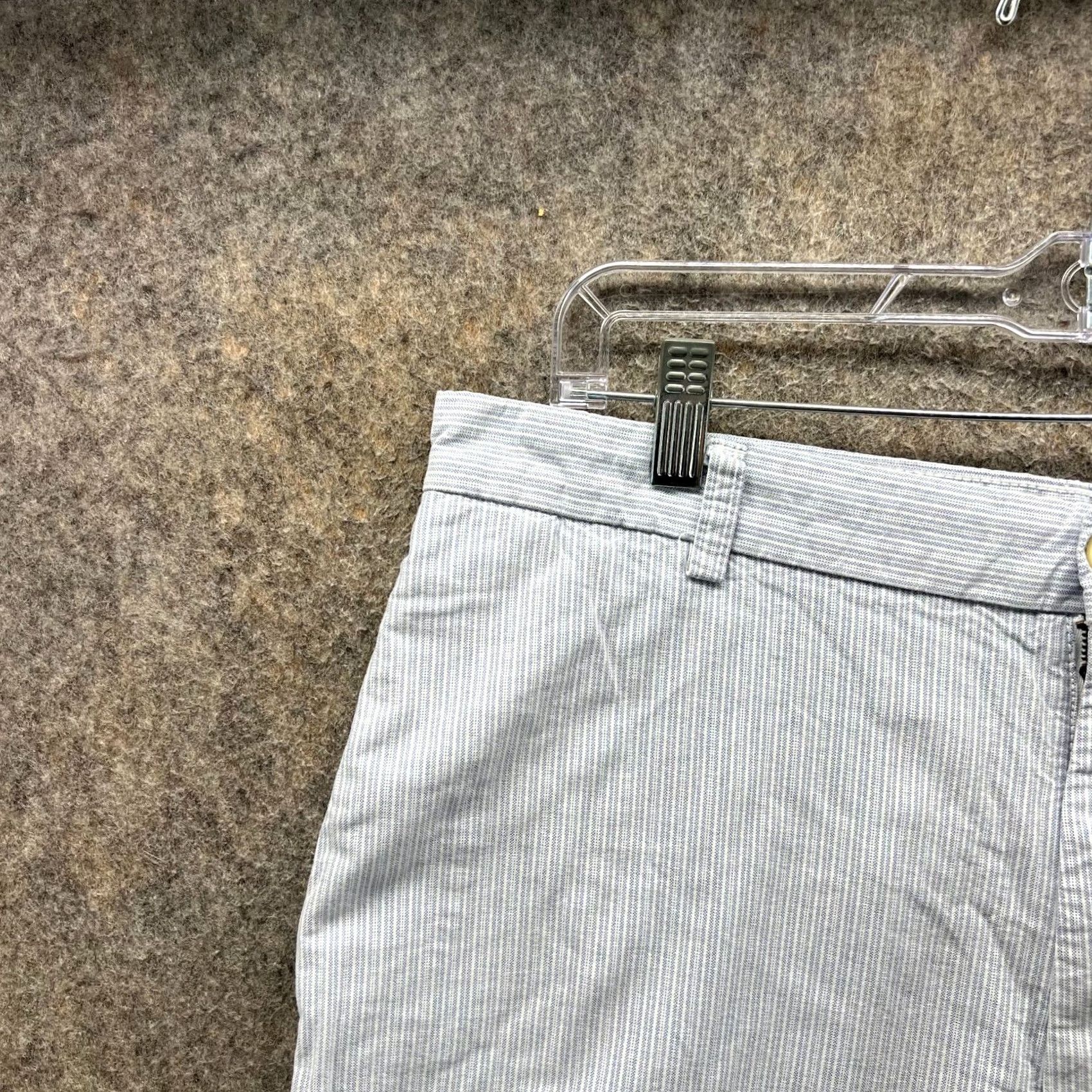 Izod Izod Shorts Mens 36 Blue Chino Flat Luxury Striped Pocket Casual Golf Seersucker Pattern Size US 36 / EU 52 - 6 Thumbnail