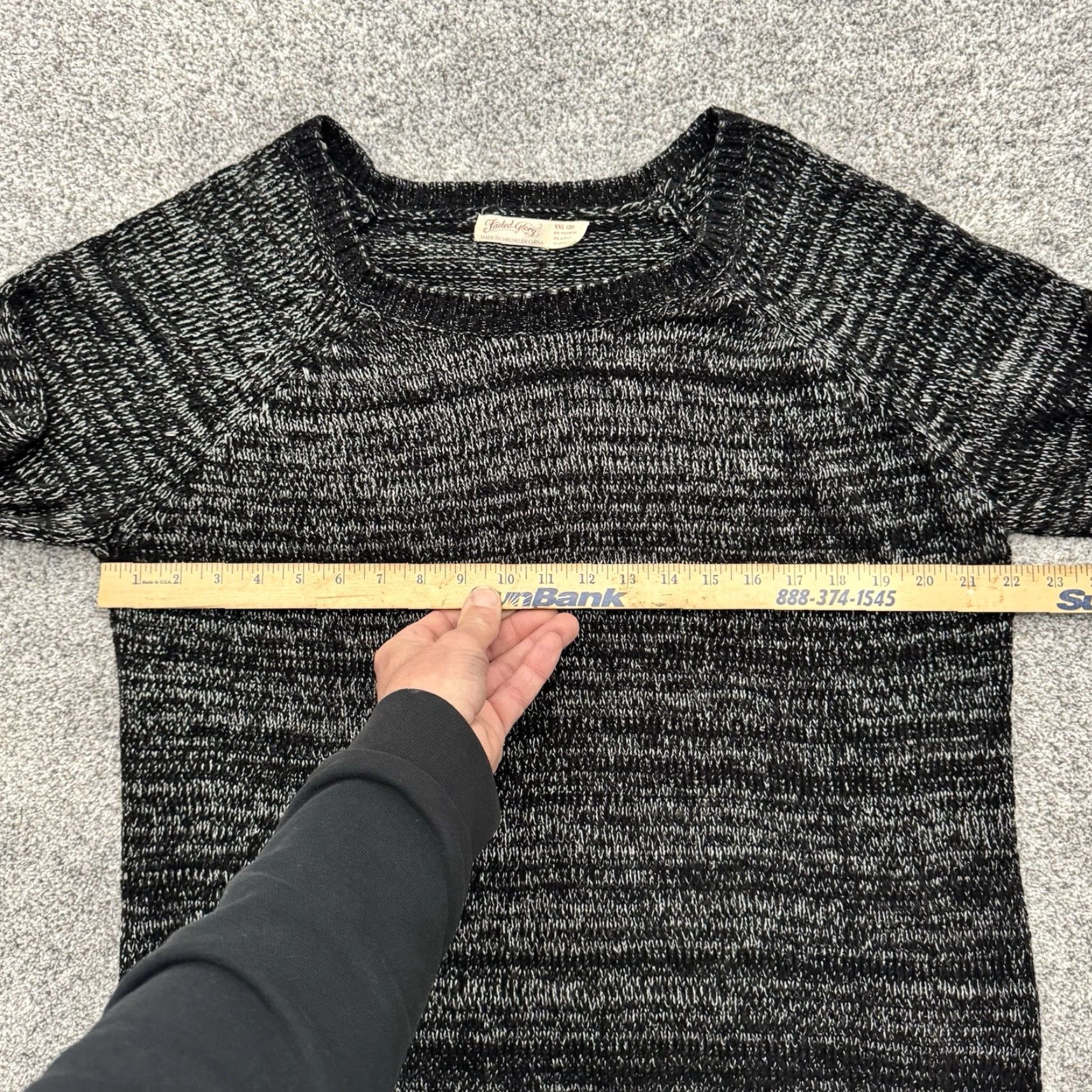 Faded Glory VINTAGE Faded Glory Sweater Womens 2XL Black Long Sleeve Pullover Holiday Shimmering Metallic Thread Glittery Cozy Size XXL / US 16-18 / IT 52-54 - 4 Thumbnail