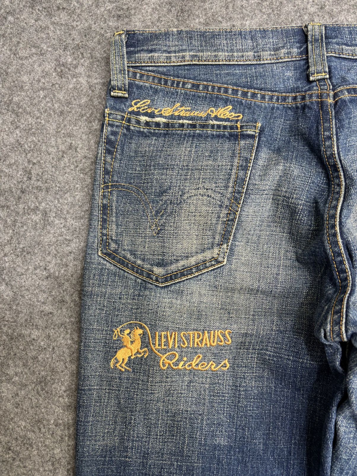 Levi's 💥Archival Flare💥Levis 517 Embroidery Denim F597 Size US 31 - 15 Thumbnail