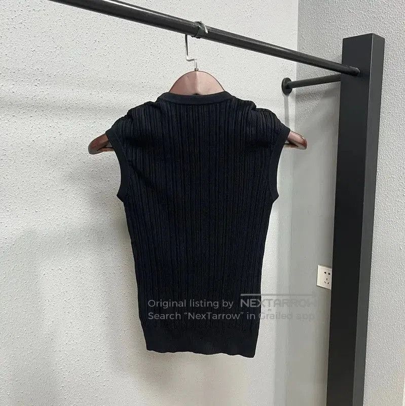 Balmain Balmain Black Cotton Women's T-Shirt . Size L / US 10 / IT 46 - 2 Thumbnail