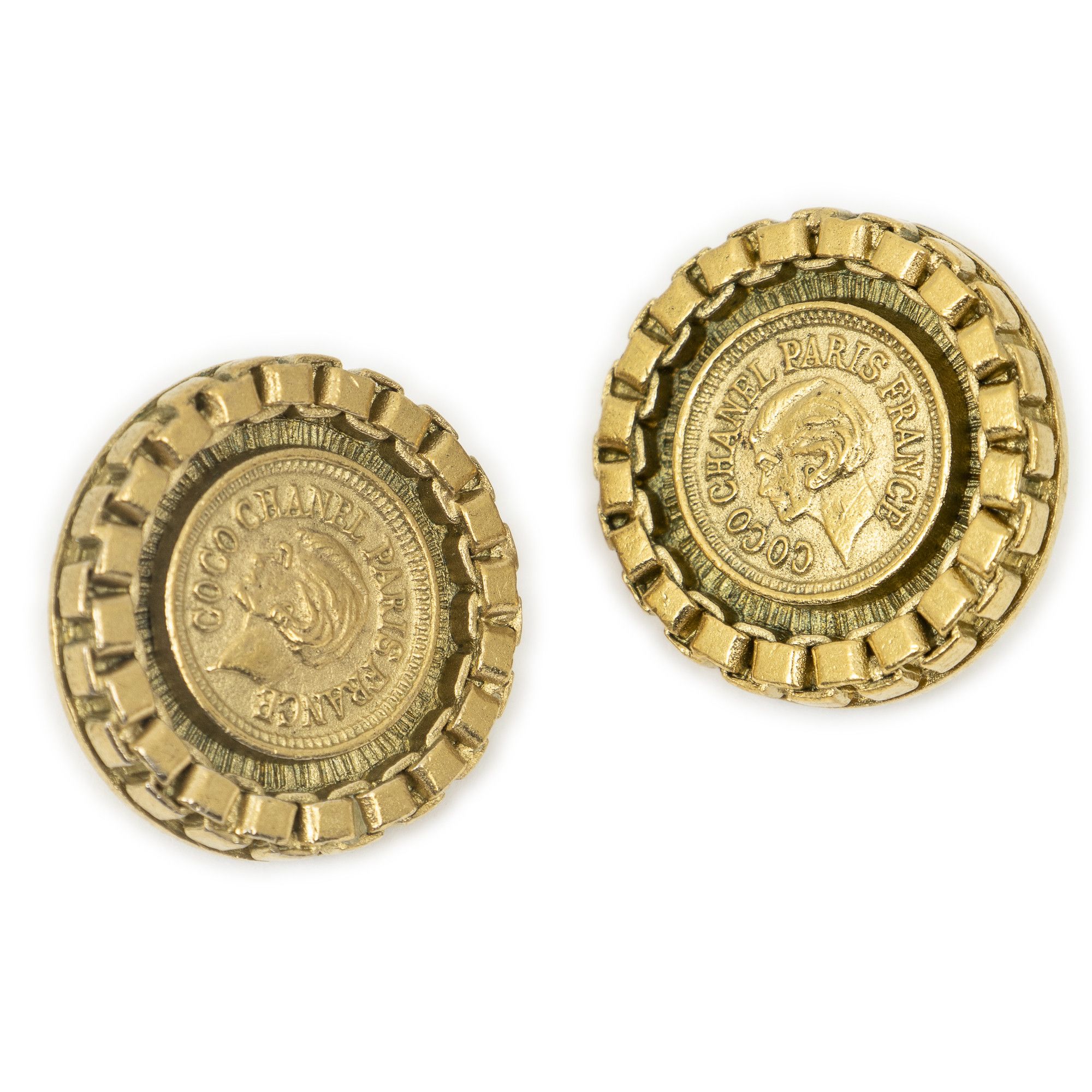 Chanel CC Coin-Shaped Clip On Earrings Size ONE SIZE - 1 Thumbnail