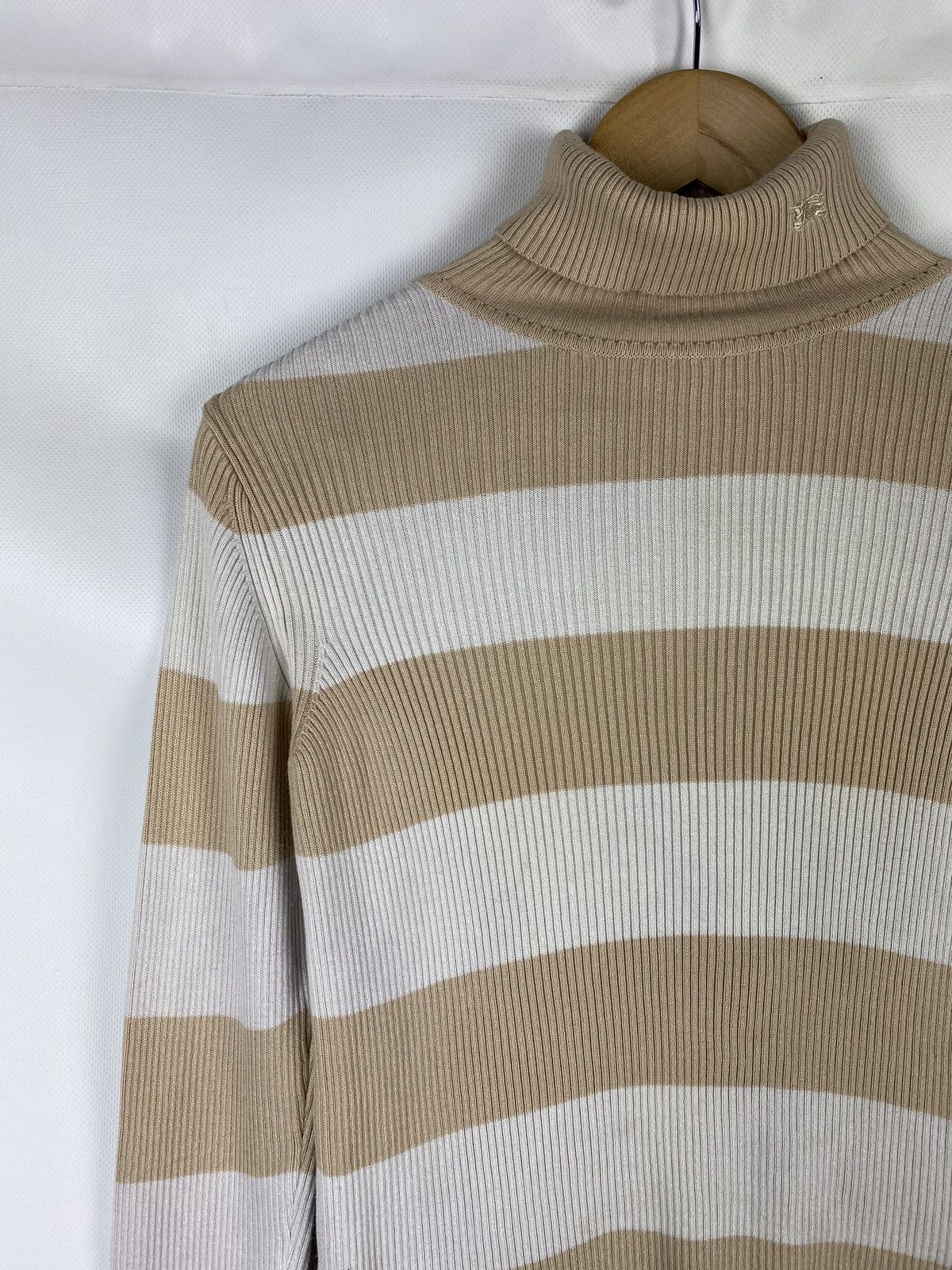Burberry Burberry ladies teens turtleneck striped sweater pullover Size XS / US 0-2 / IT 36-38 - 2 Thumbnail
