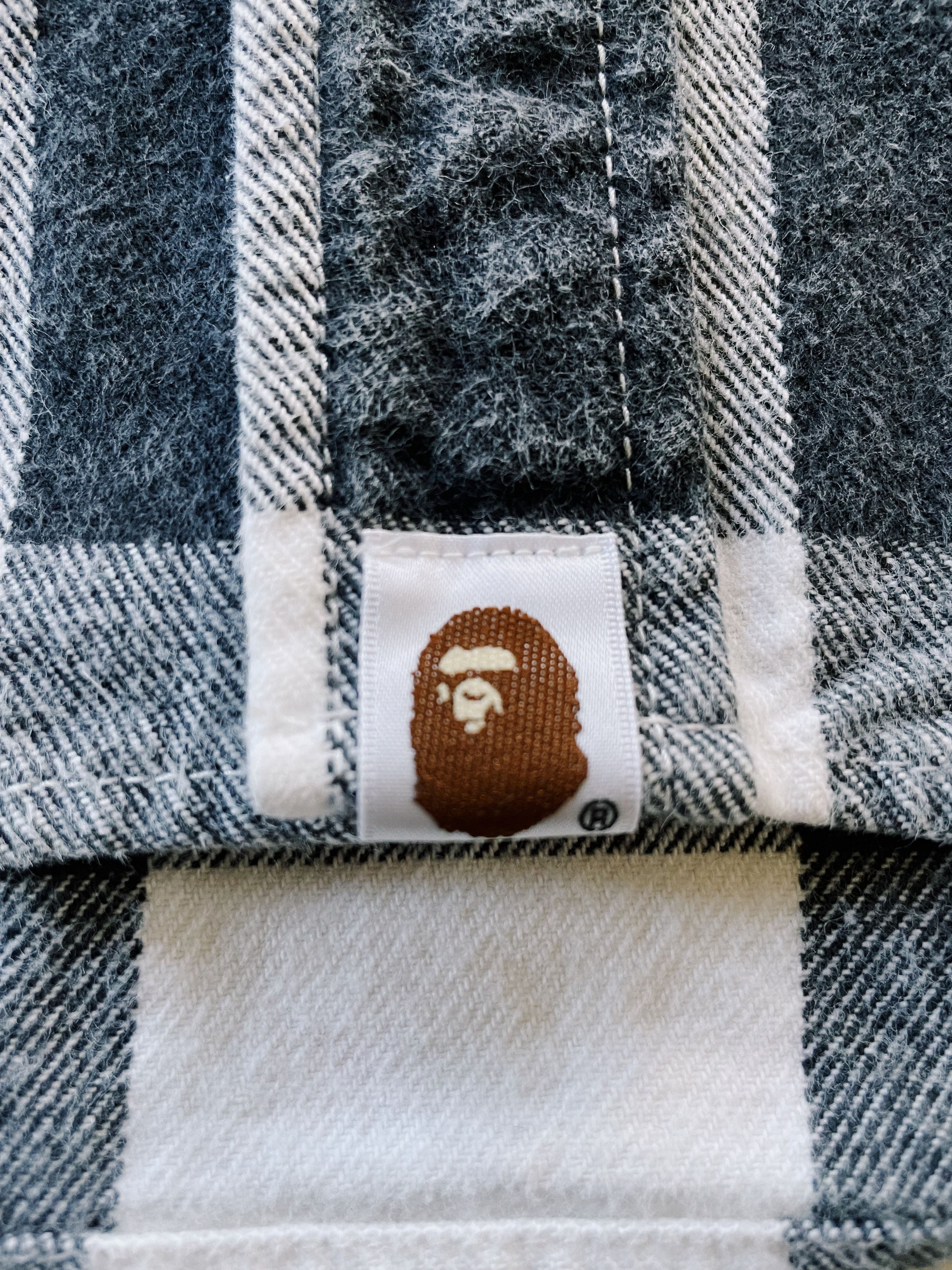 Bape × Nigo × Vintage Vintage Y2K Bape A Bathing Ape Checkered Heavy Cotton Shirt Size US L / EU 52-54 / 3 - 6 Thumbnail