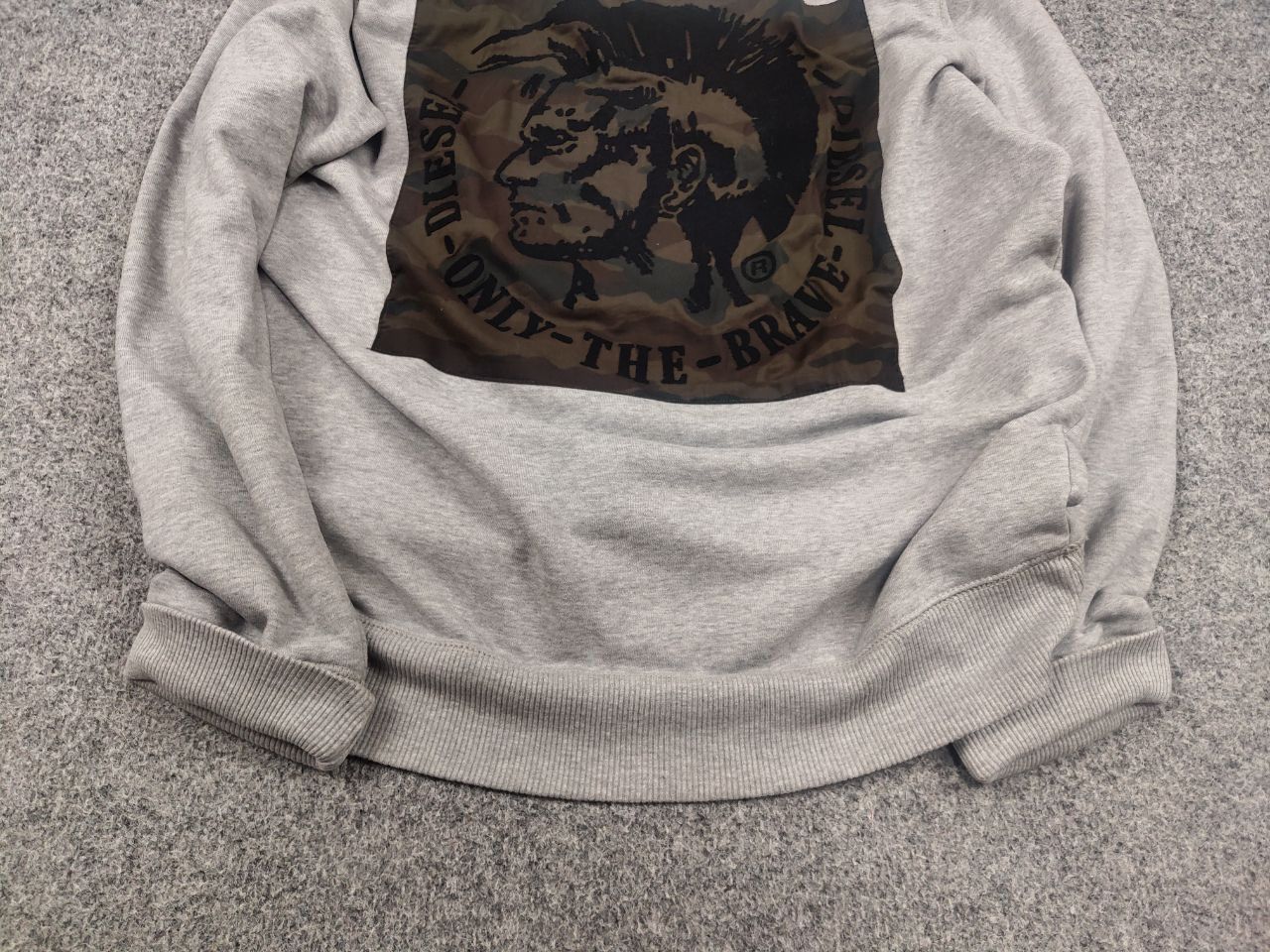 Diesel Diesel Classic Logo Camo Gray Crew Chek Sweatshirt Y2K Style Size US XL / EU 56 / 4 - 5 Thumbnail
