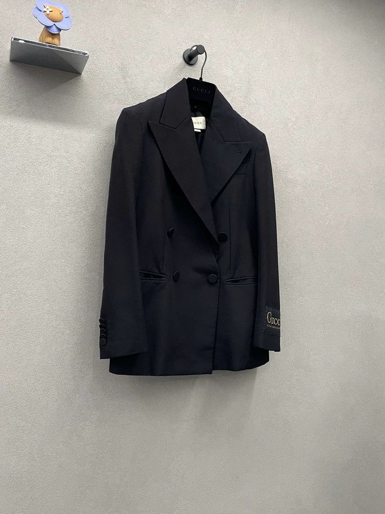 Gucci Gucci Black suit 2502-Nextarrow Size S / US 4 / IT 40 - 3 Thumbnail