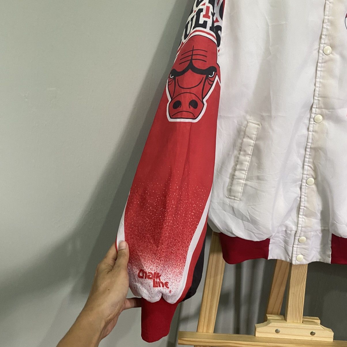 Chalk Line VTG 90s Michael Jordan Chicago Bulls Chalk Line Fanimation Size US S / EU 44-46 / 1 - 7 Thumbnail
