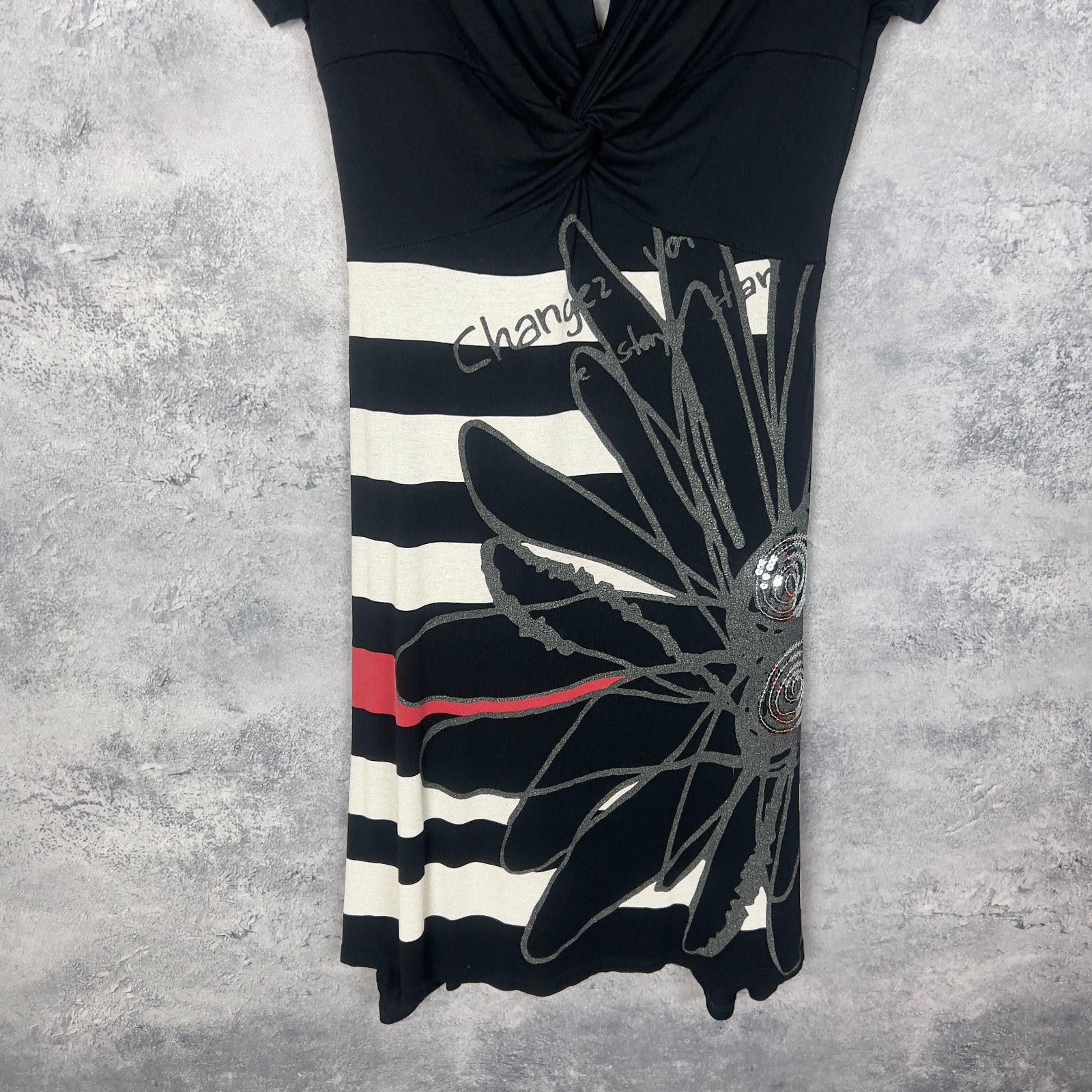 Desigual Desigual Women’s Dress V-Neck Size S Black Short Sleeve ` Size S / US 4 / IT 40 - 3 Thumbnail