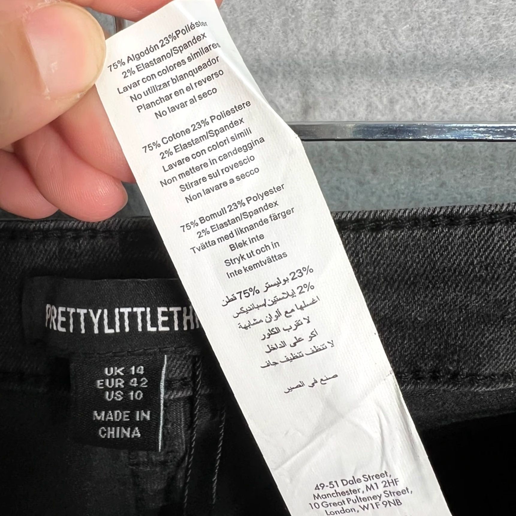 PrettyLittleThing PrettyLittleThing Black Distressed Flared Jeans Womens Size 10 NEW! (Regular Fit) Size 32" / US 10 / IT 46 - 4 Thumbnail