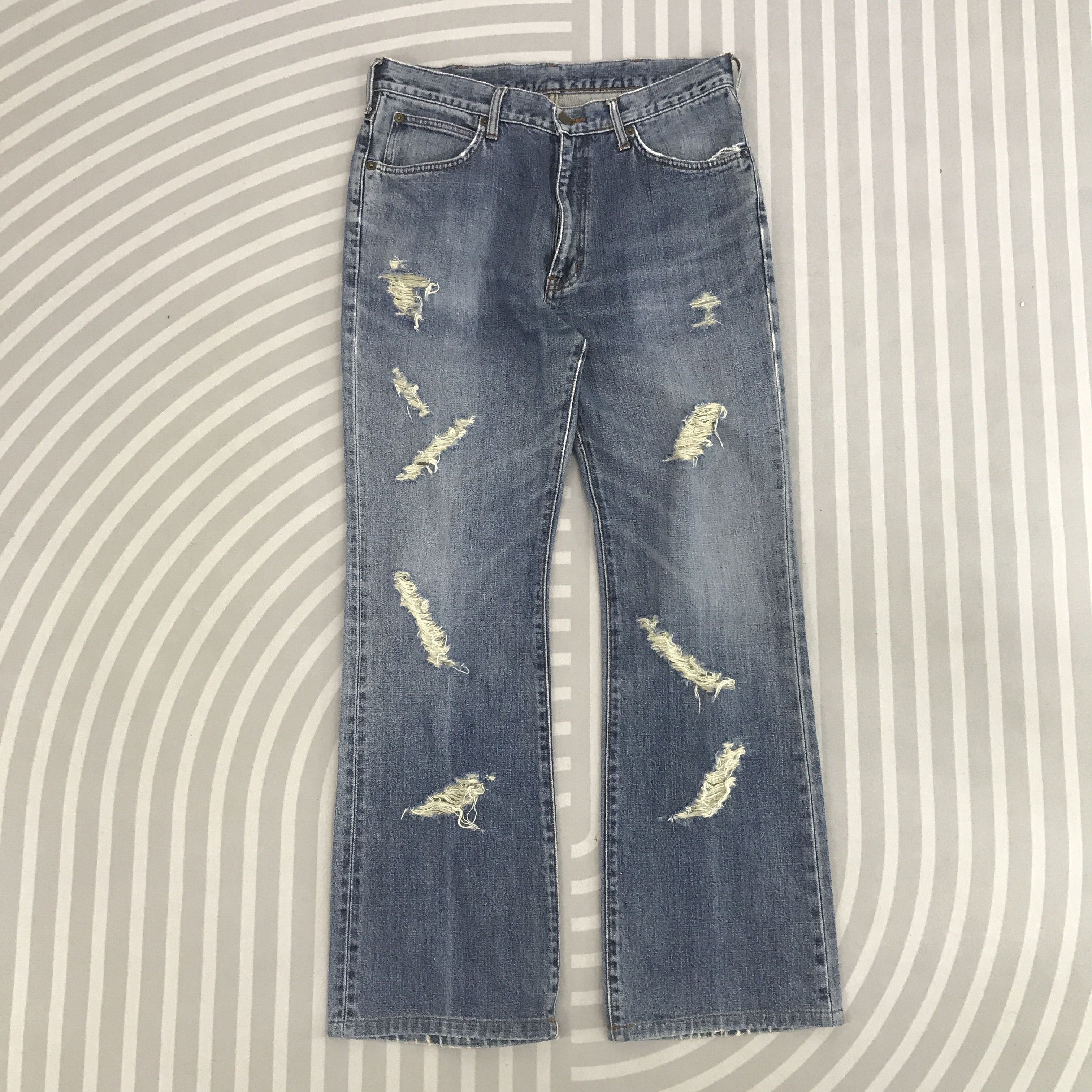 Vintage × Wrangler Flare Wrangler Distressed denim Bootcut design jeans pants Size US 31 - 1 Thumbnail