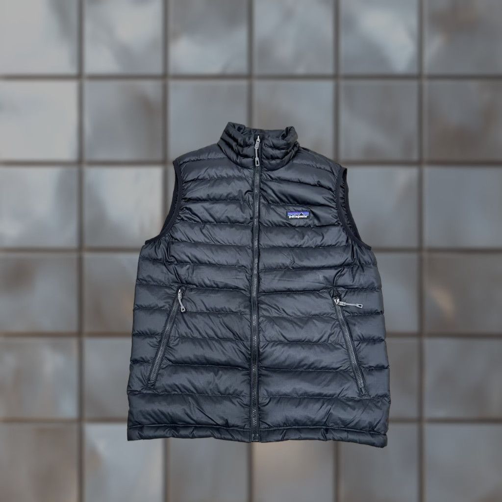 Patagonia PATAGONIA DOWN SWEATER VEST Style 84622 MEN’S Small Black Full Zip Size US S / EU 44-46 / 1 - 1 Thumbnail