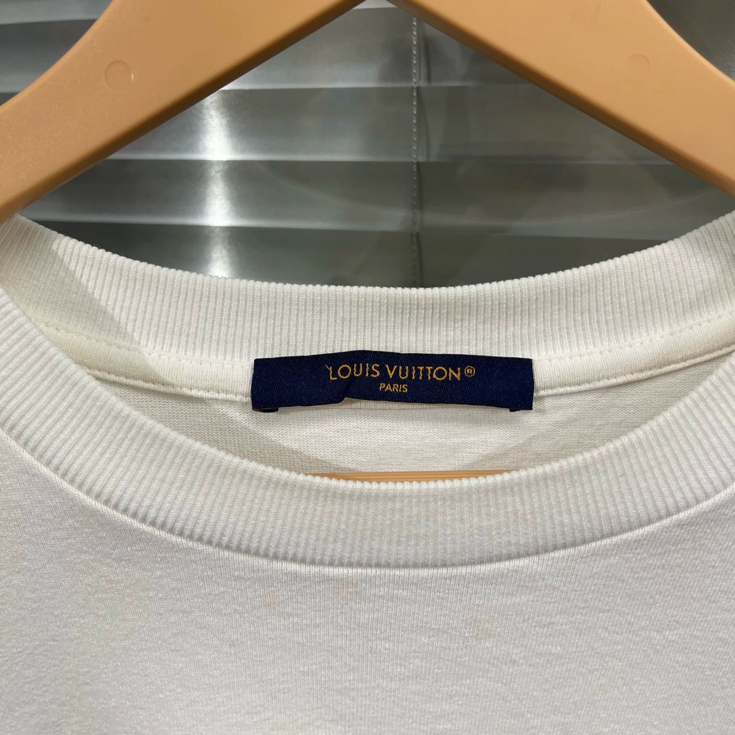 Louis Vuitton LV rainbow print short sleeve tee L 99 New Size US L / EU 52-54 / 3 - 3 Thumbnail