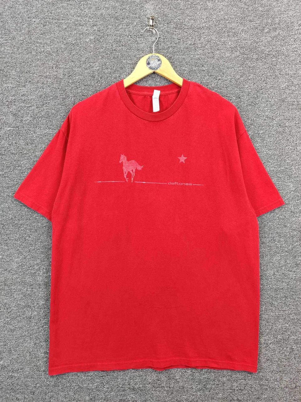 Band Tees Deftones White Pony Band Tee Tshirt Size US XL / EU 56 / 4 - 1 Thumbnail