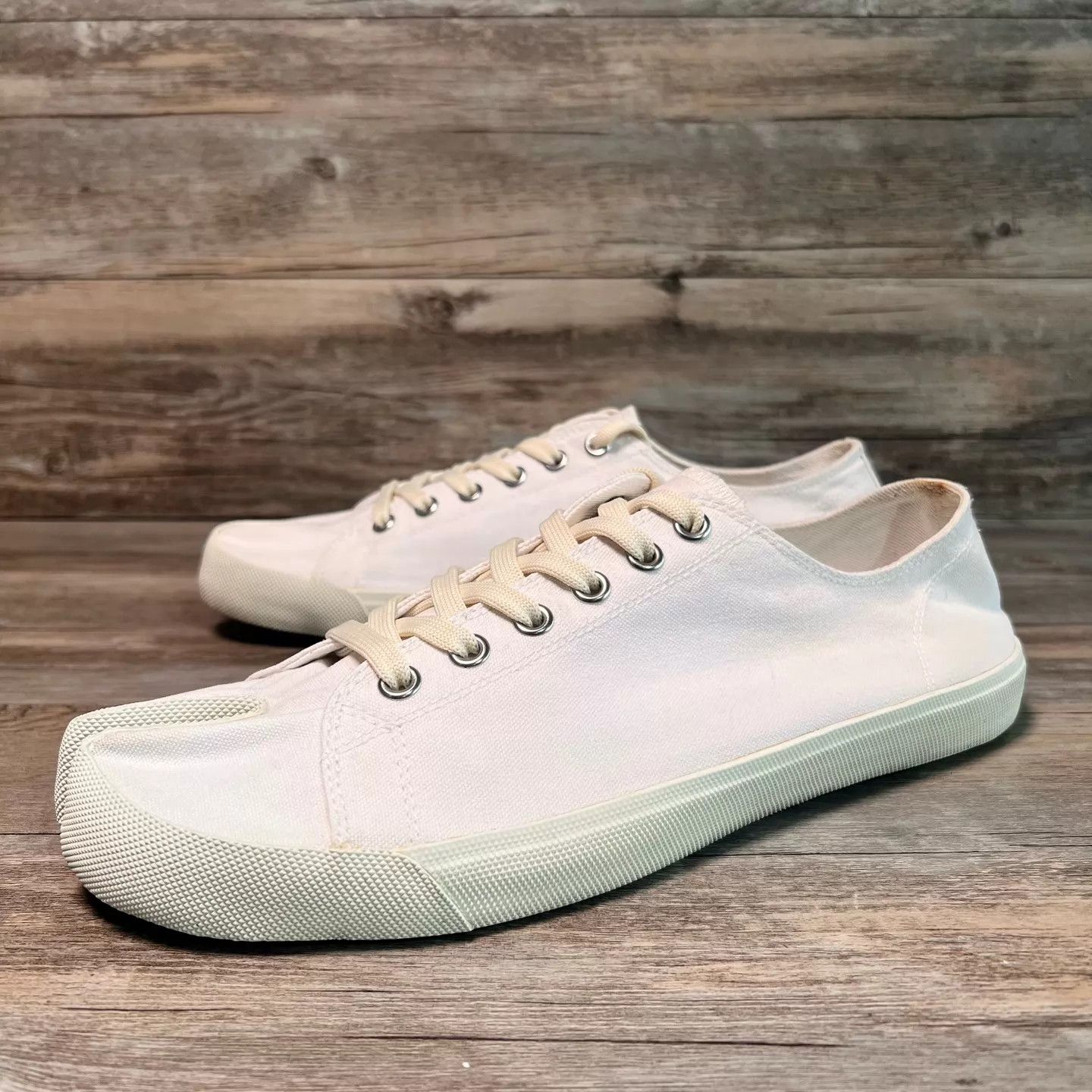 Maison Margiela Maison Margiela Tabi White 46 EU 99 New Size US 13 / EU 46 - 1 Thumbnail