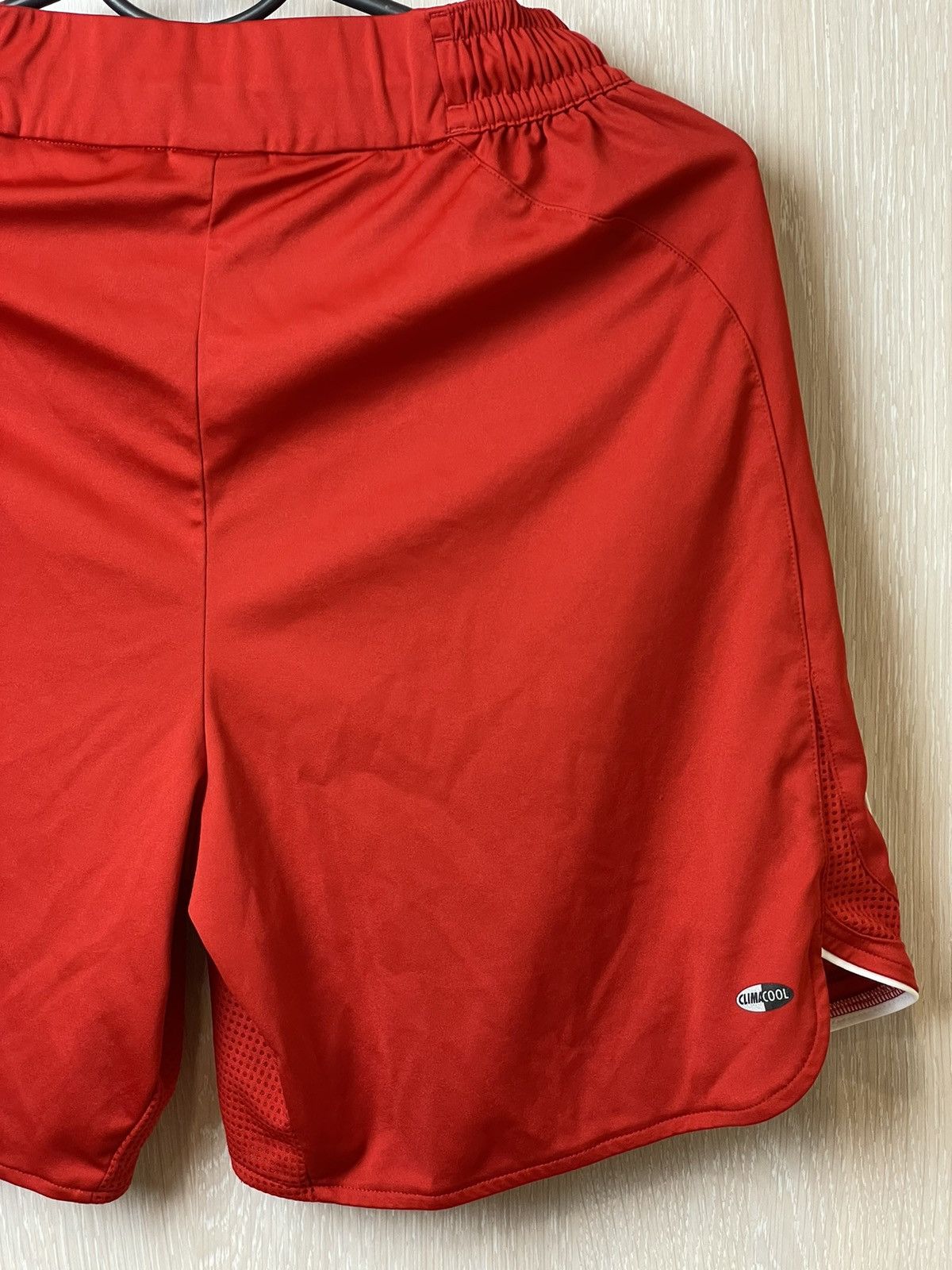 Adidas 2006 2007 Liverpool Adidas Home Vintage Soccer Shorts Size US 34 / EU 50 - 4 Thumbnail