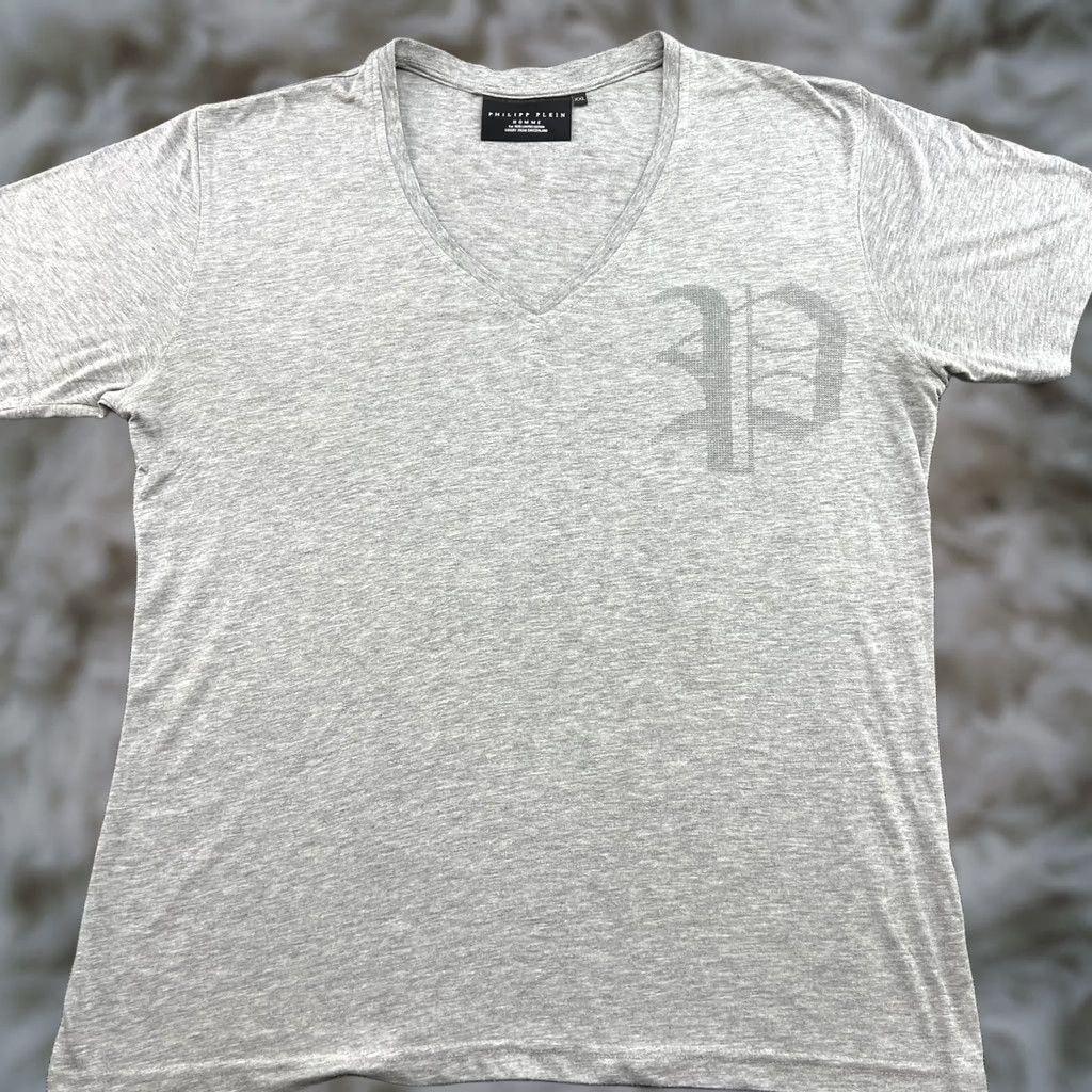 Philipp Plein Philipp Plein Shirt Mens 2XL Gray Cotton V-Neck Short Sleeve Tee Rhinestone Size US XXL / EU 58 / 5 - 1 Thumbnail