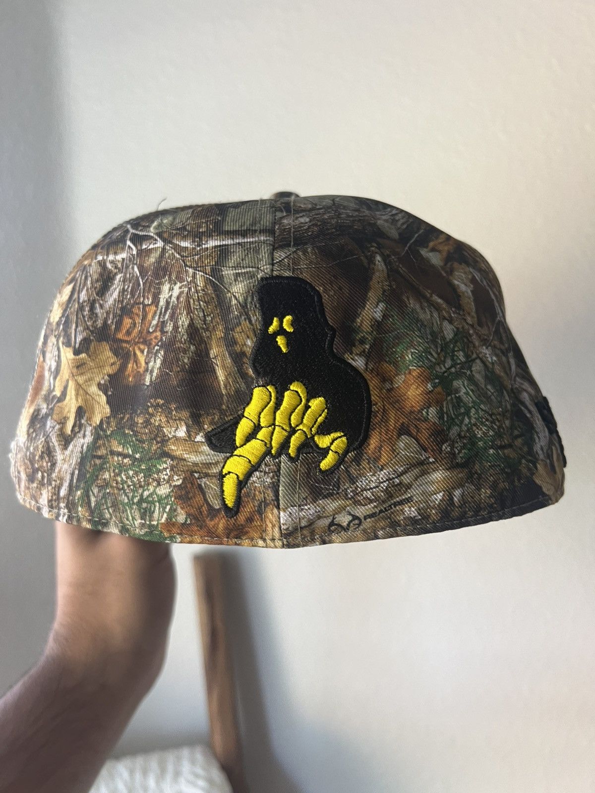 Born X Raised × Online Ceramics Bornxraised x online ceramics camo fitted hat Size ONE SIZE - 3 Thumbnail