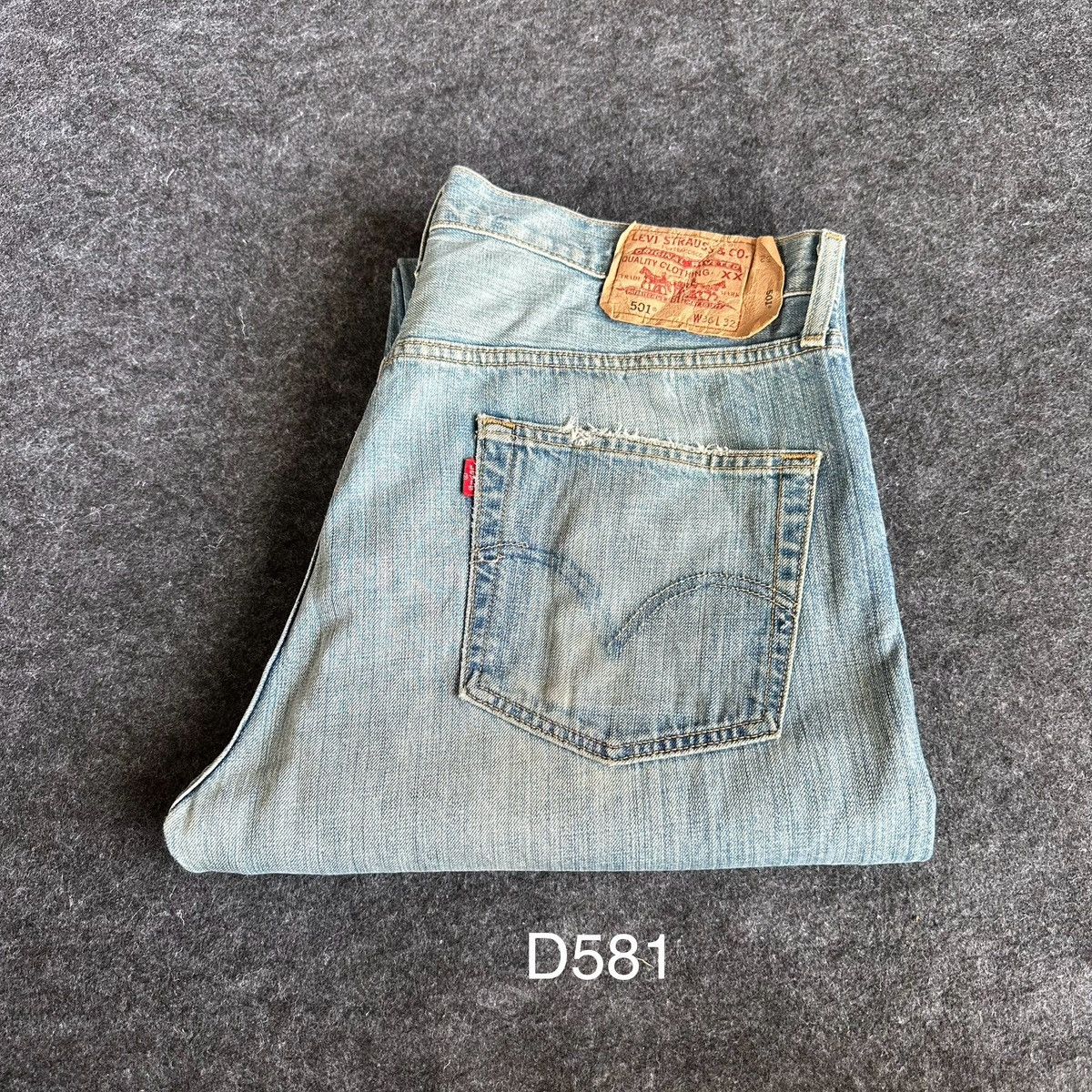 Levi's Levis 501 Distressed Faded Vintage Denim 36x30 D581 Size US 36 / EU 52 - 20 Thumbnail