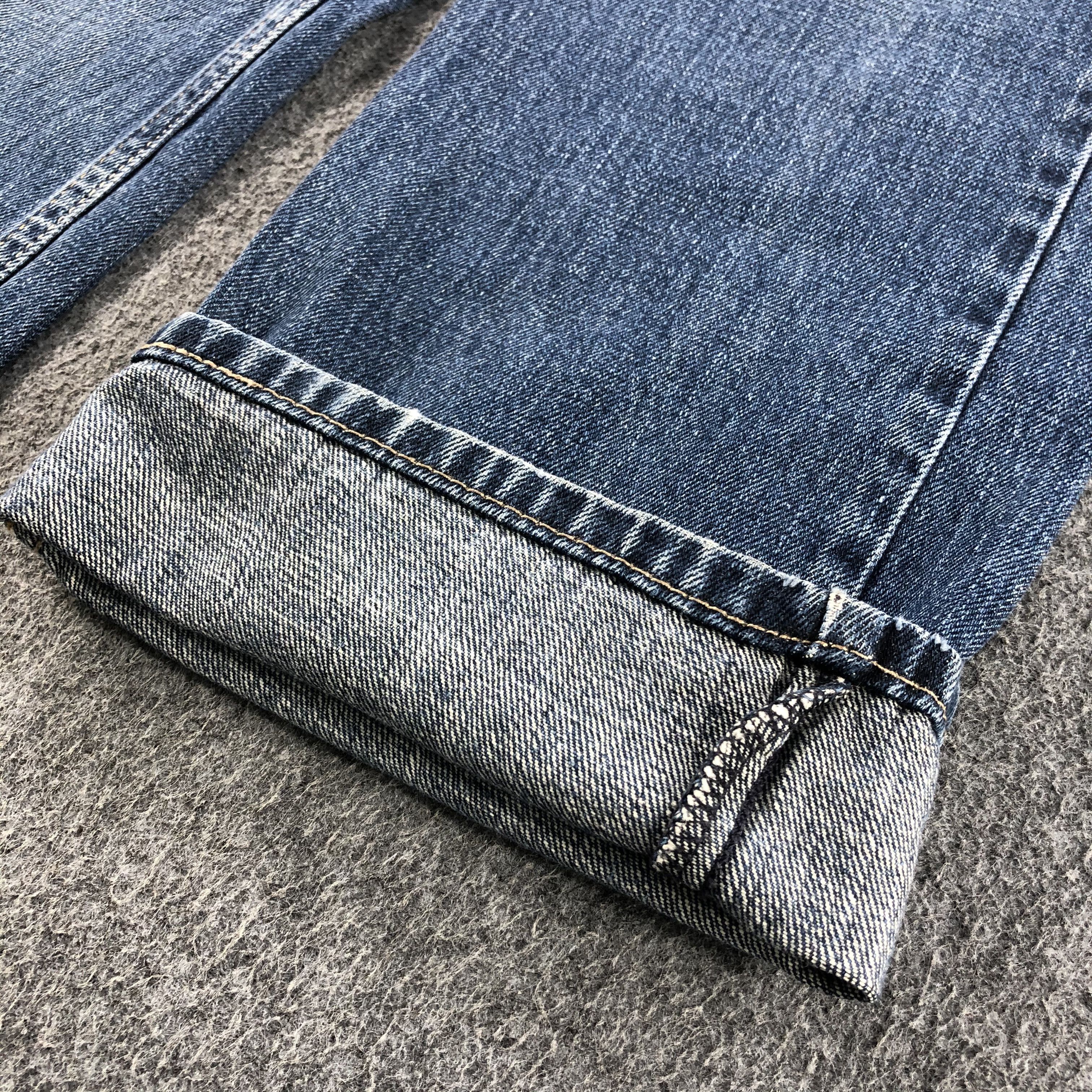 Levi's Vintage Blue Wash Levis 514 Jeans- J1356 Size US 31 - 6 Thumbnail