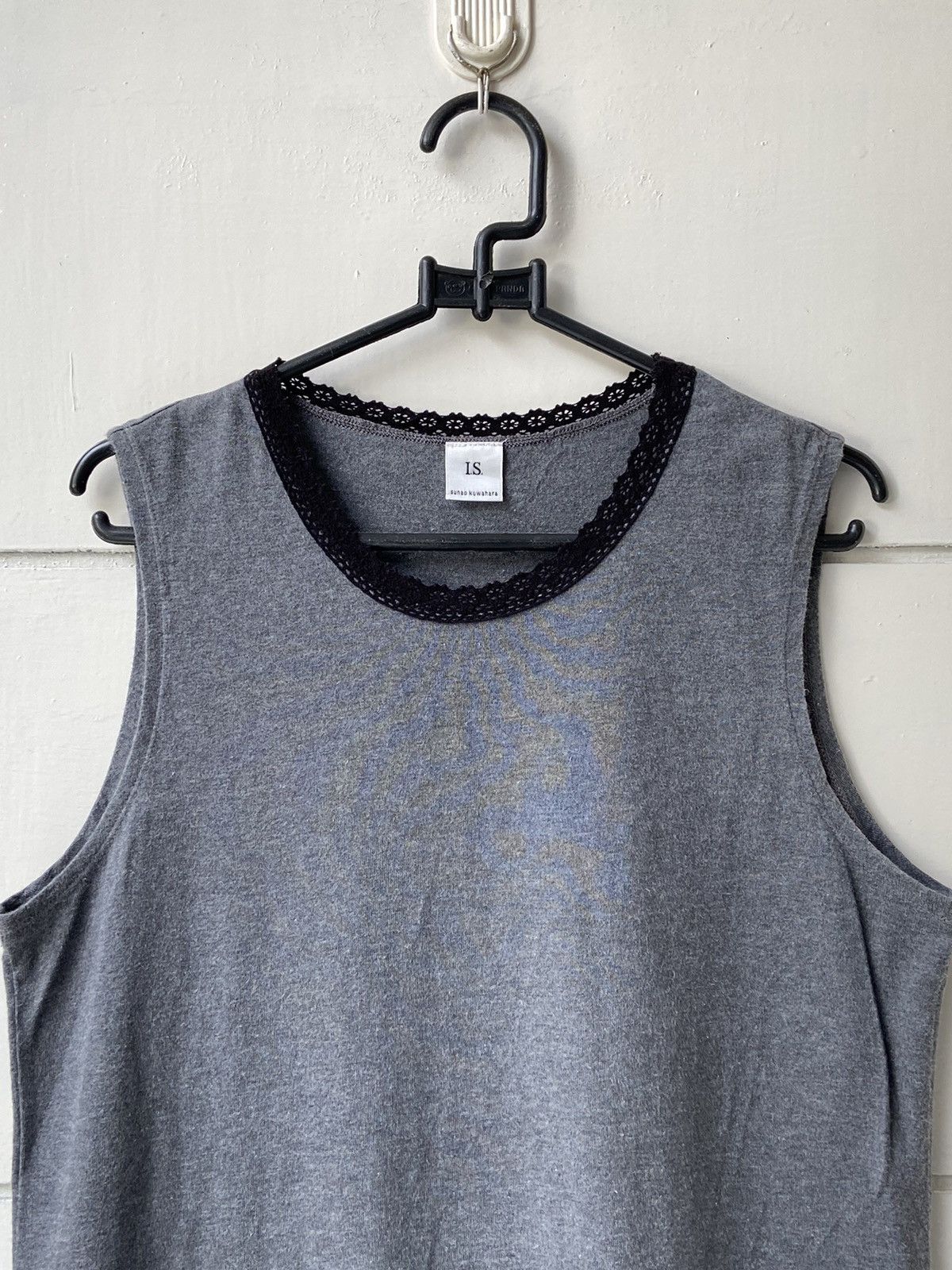Issey Miyake × Japanese Brand × Sunao Kuwahara IS SUNAO KUWAHARA Grey Sleeveles T-shirt Size XS / US 0-2 / IT 36-38 - 11 Thumbnail