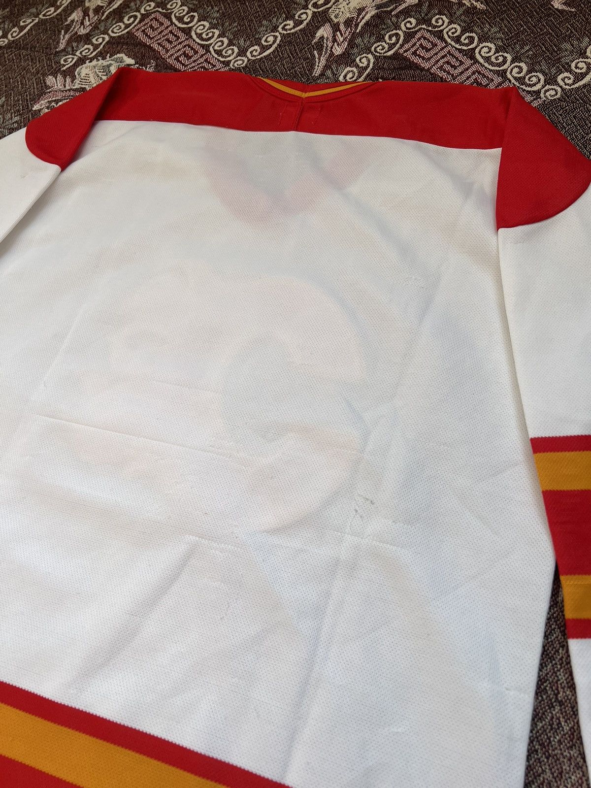 Ccm × NHL × Vintage Vintage Calgary Flames Hockey Jersey Size US M / EU 48-50 / 2 - 13 Thumbnail