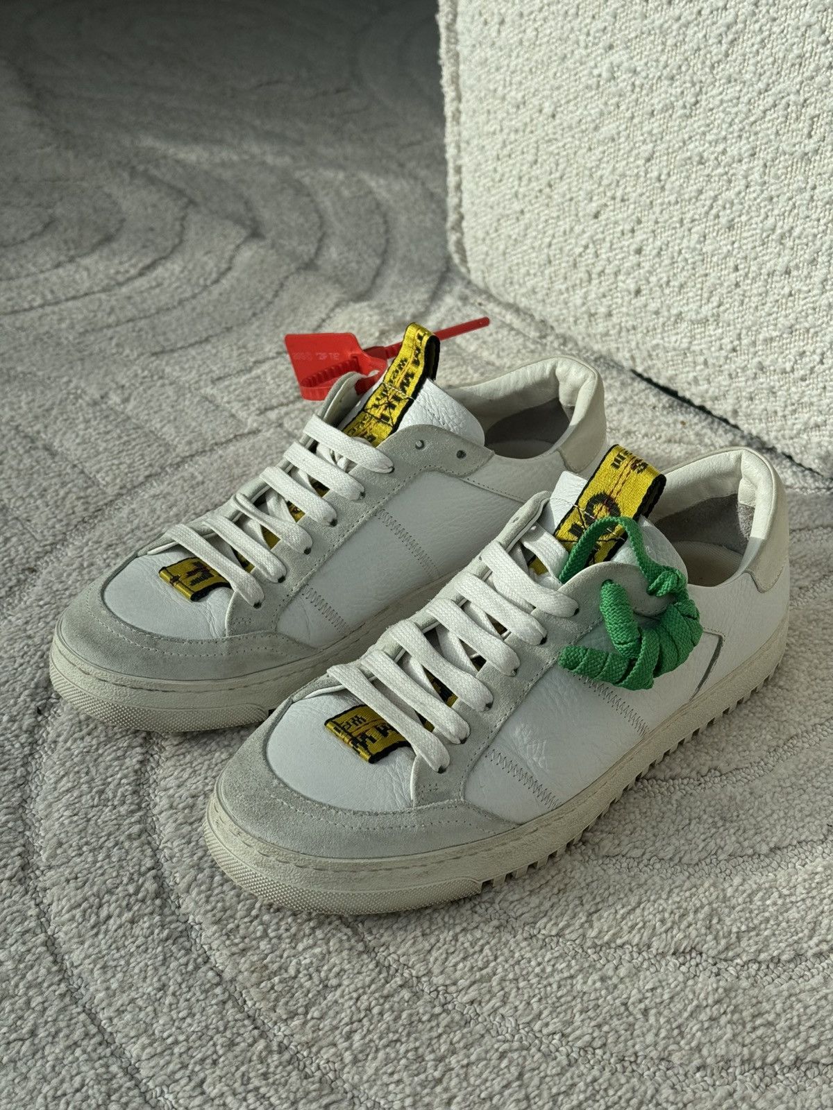 Off-White Off-White Belt Low “White Yellow” – Virgil Abloh Era (FW18) Size US 7 / EU 40 - 2 Thumbnail