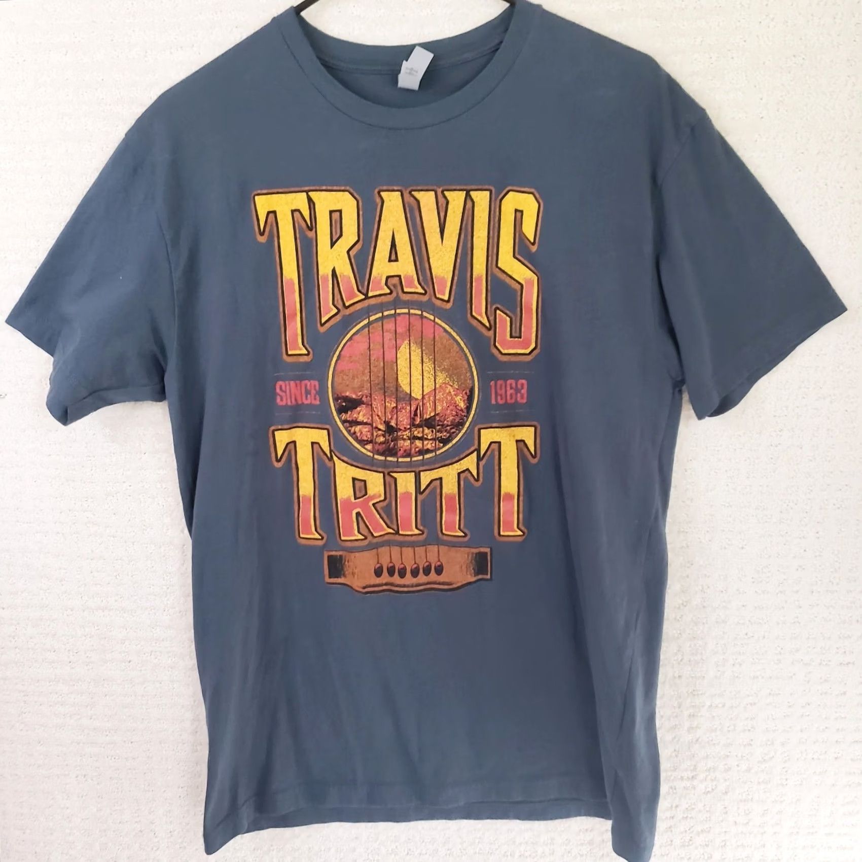 Next Level Travis Tritt Men's L Gray T-shirt Front Graphic Next Level Size US L / EU 52-54 / 3 - 2 Thumbnail