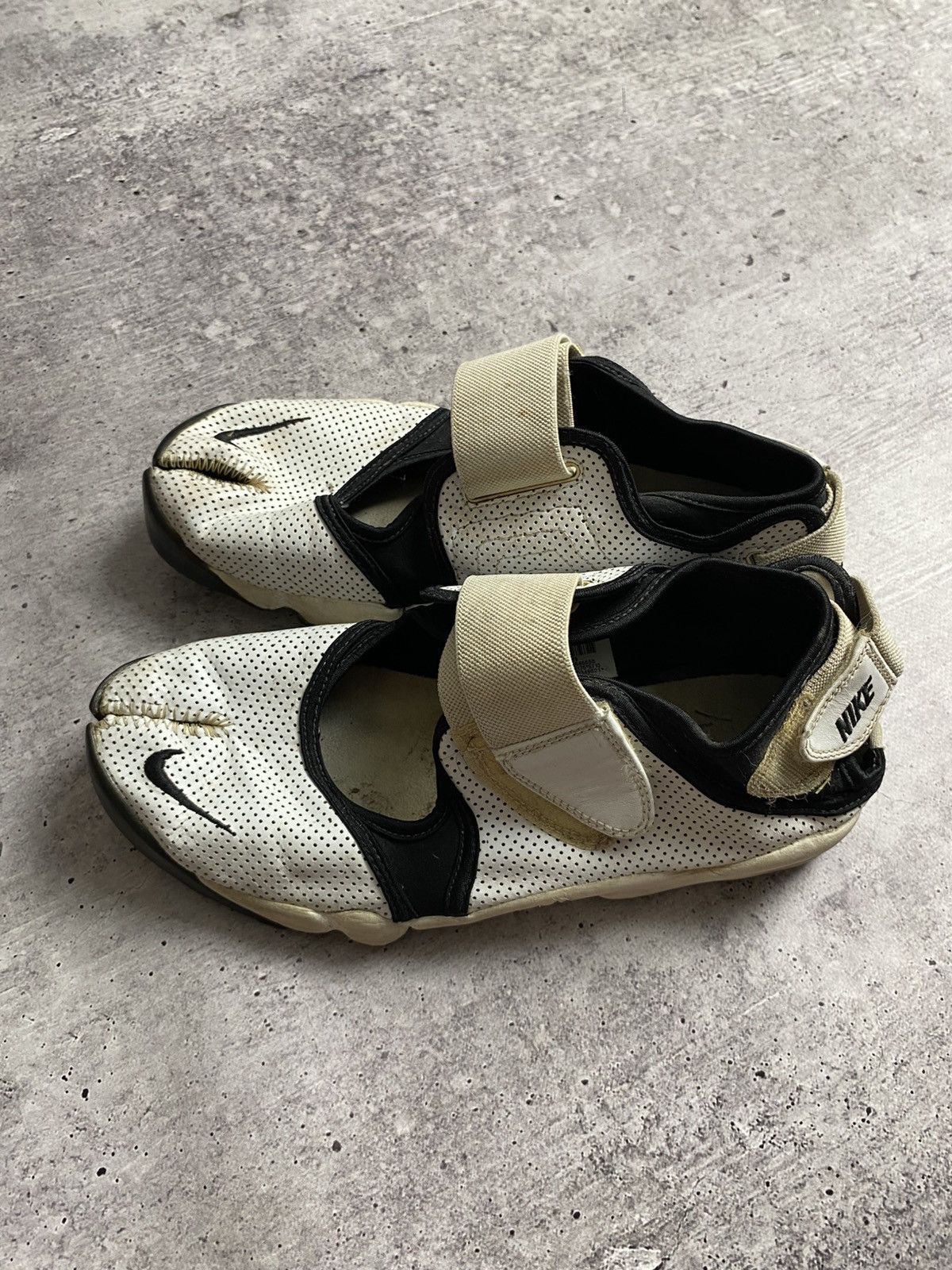 Nike Vintage Tabi Nike Rift Sneakers Size US 9 / EU 42 - 4 Thumbnail