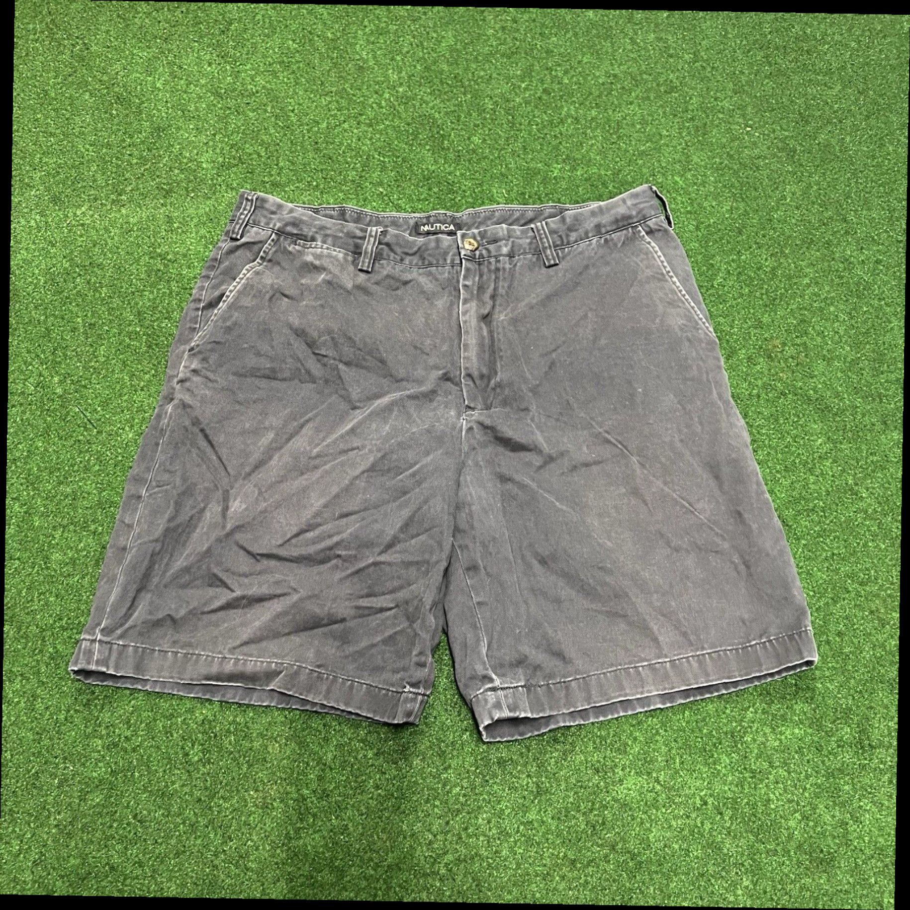 Nautica Nautica Men Shorts 36W Faded Blue 100% Cotton Relaxed Fit Chino Size US 36 / EU 52 - 1 Thumbnail
