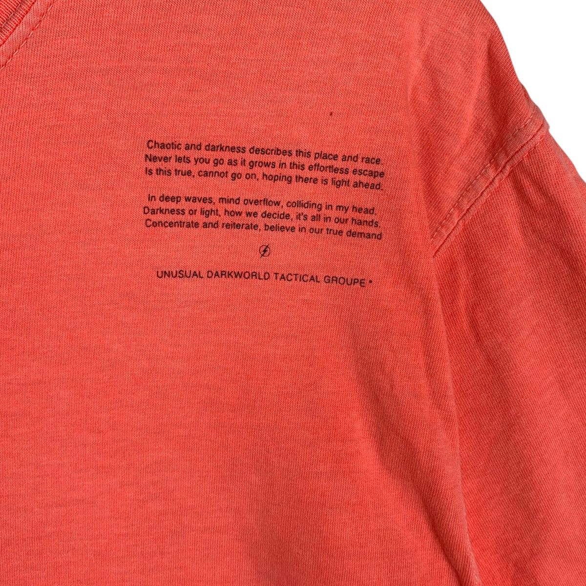 Vintage UNUSUAL DARKWORLD HARAJUKU Tactical Groupe Tee Shirt Top Size US M / EU 48-50 / 2 - 4 Thumbnail
