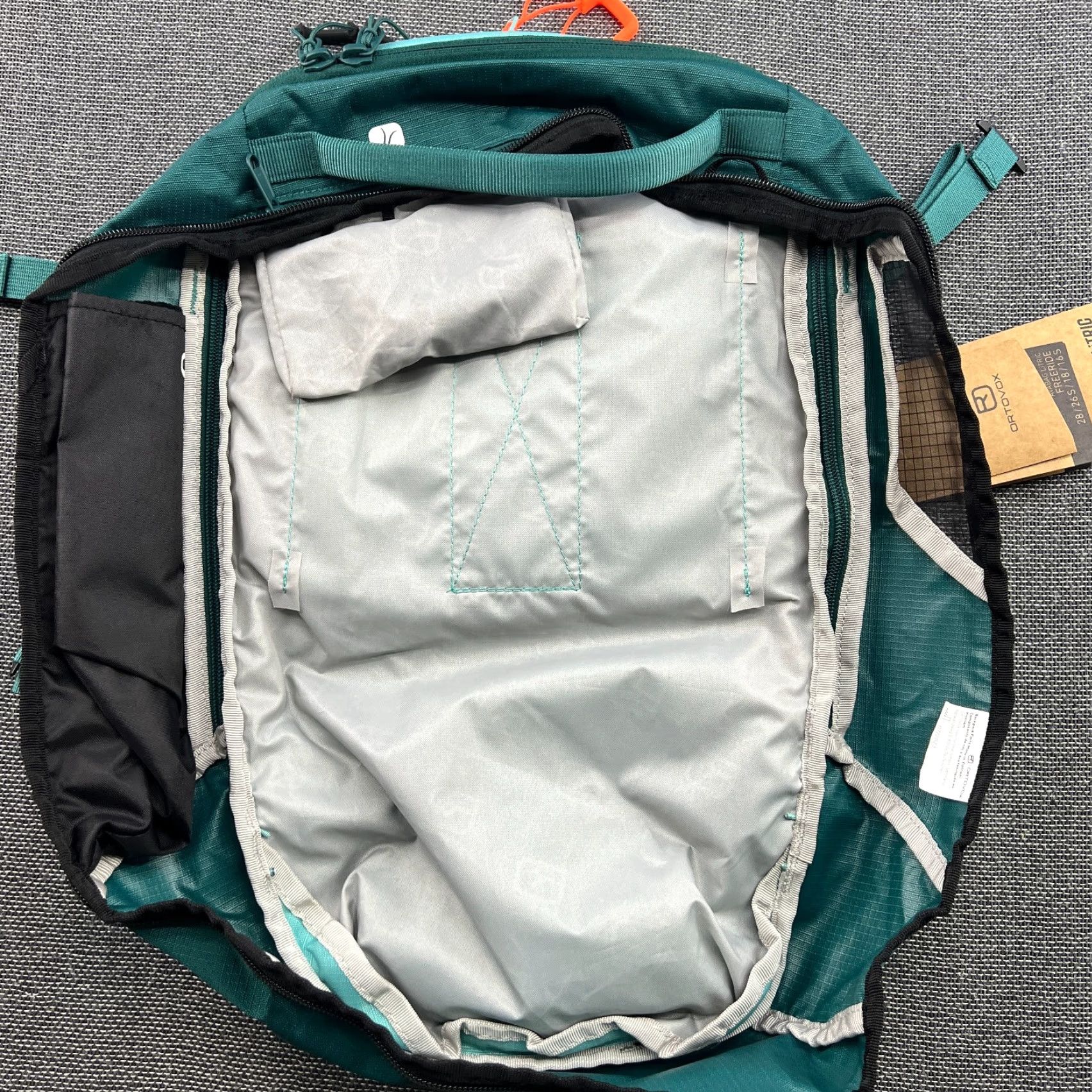 ORTOVOX ORTOVOX Avabag Litric Freeride 26S Short Zip On Avalanche Pack Ski Snowboard Backpack Green Medium Unisex Adults Water Resistant Zip-Around Backpack Size US 31 - 2 Thumbnail