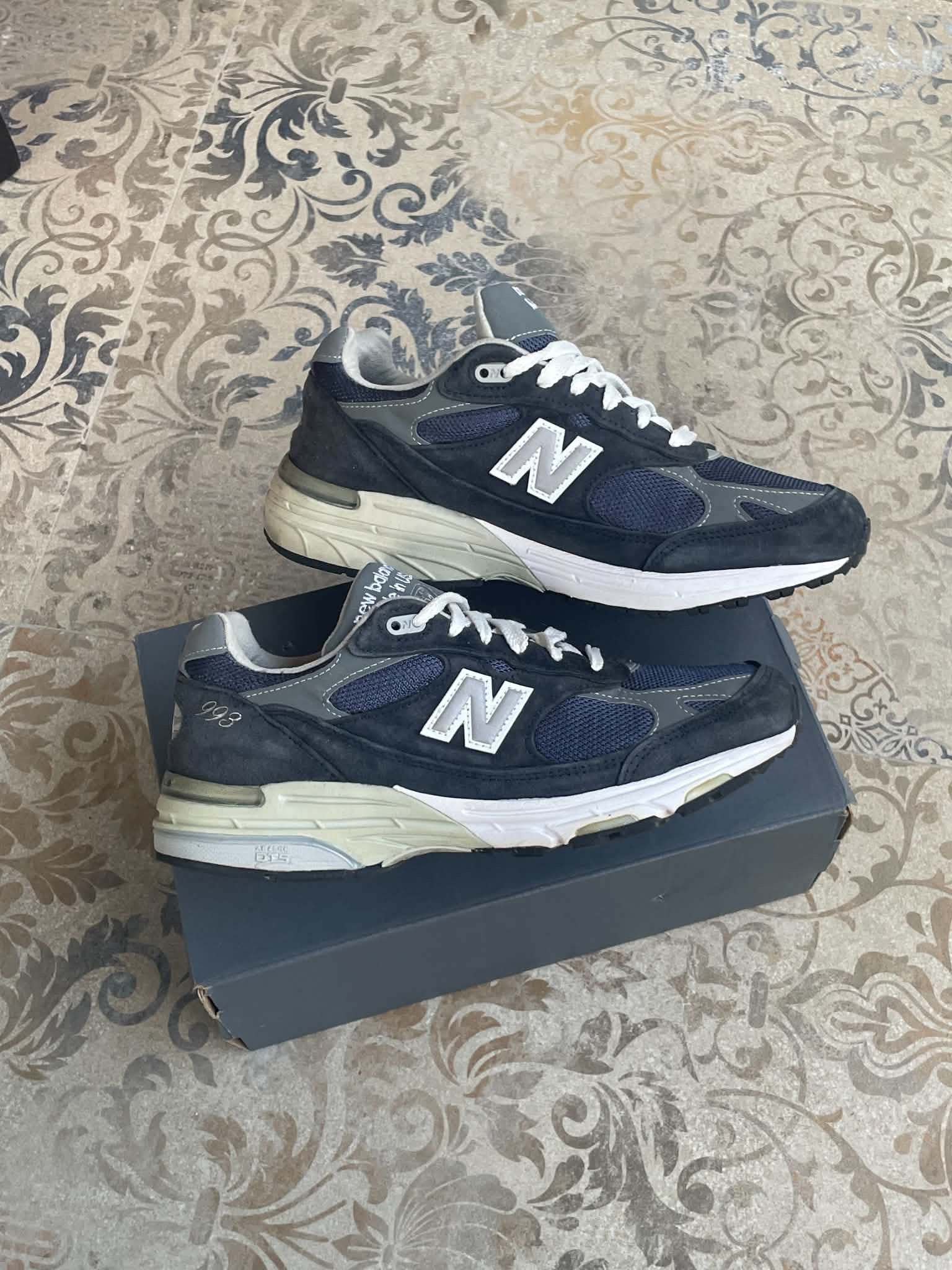 New Balance New Balance 993 MR993NV Made In USA kith Navy Size US 7.5 / EU 40-41 - 8 Thumbnail