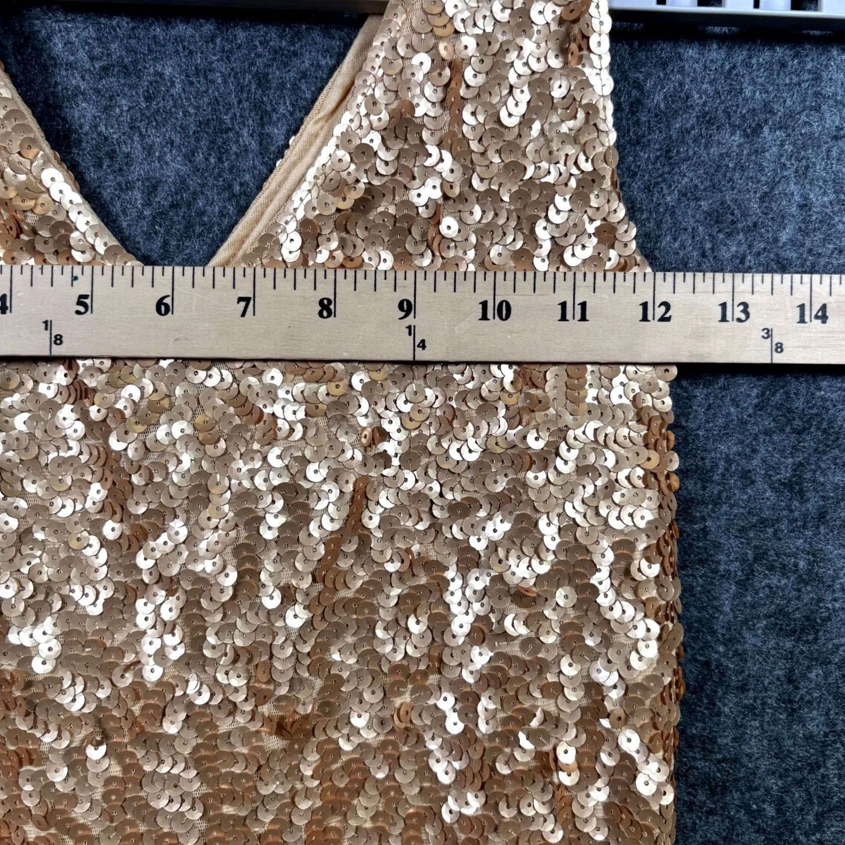 Vintage Pretty Guide Women's L Gold Sequin Sheath Dress Party Cocktail Wedding V-Neck Sleeveless Regular Size Size L / US 10 / IT 46 - 3 Thumbnail