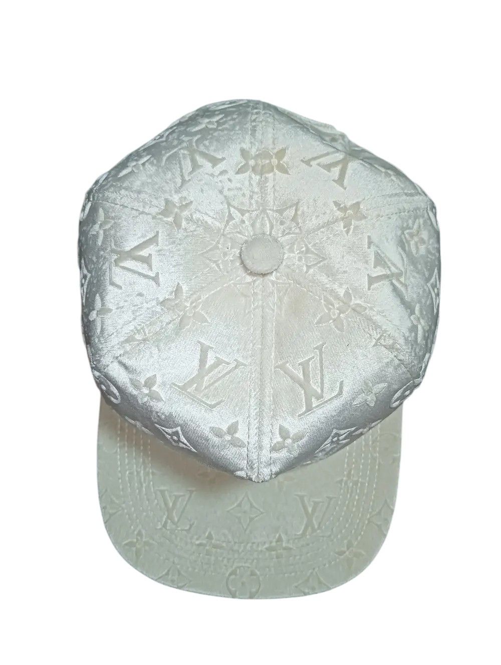 Louis Vuitton Monogram Velvet Hat Size ONE SIZE - 2 Thumbnail