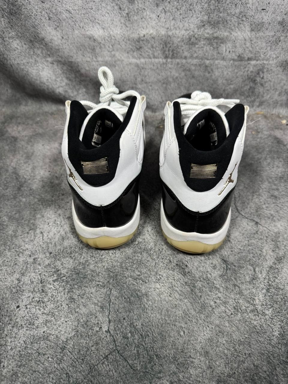 Jordan Brand Size 10 | Jordan 11 DMP No Box | Pre-Owned Size US 10 / EU 43 - 2 Thumbnail