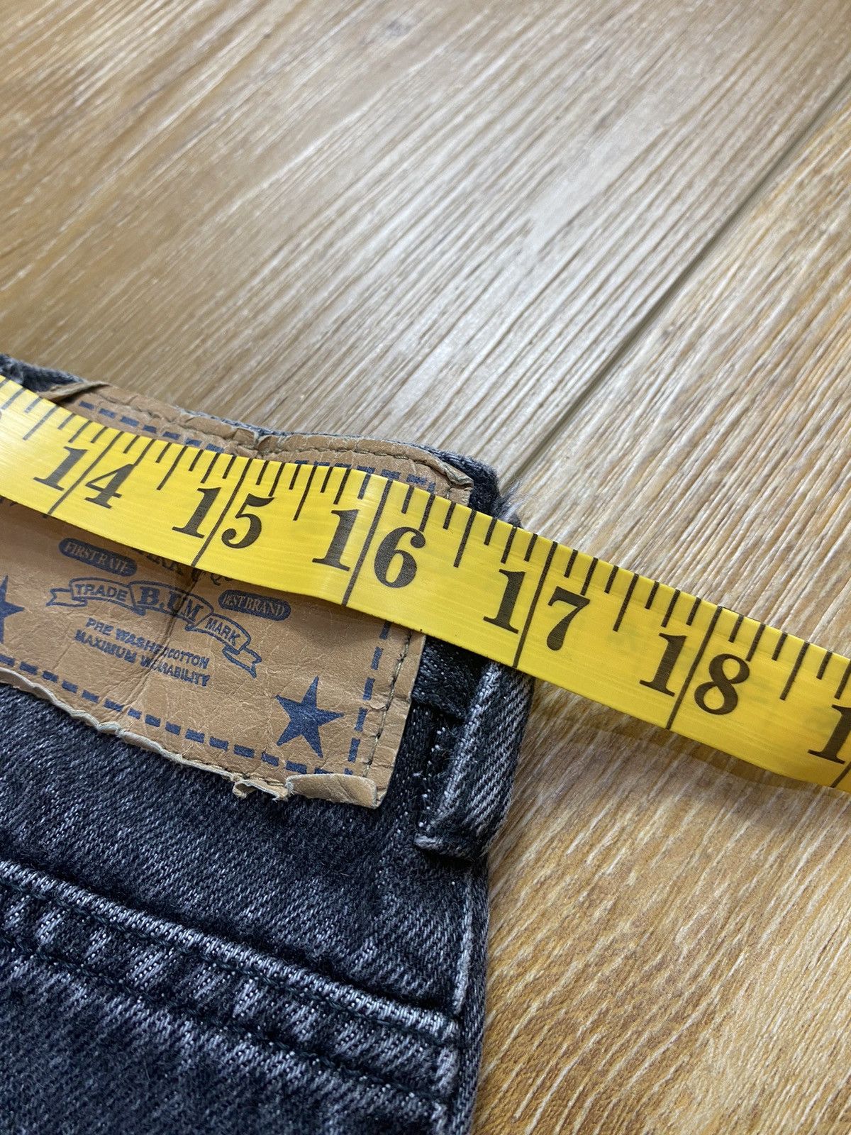 B.U.M Equipment Vintage BUM Equipment Baggy Fit Faded Black Jeans Size US 34 / EU 50 - 3 Thumbnail