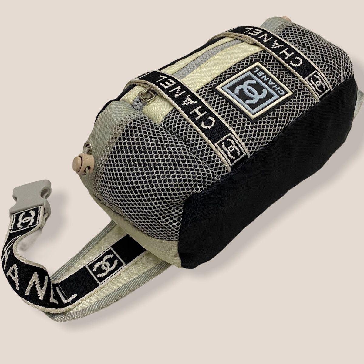 Chanel ‼️YES‼️AUTHENTIC VINTAGE CHANEL SPORT LINE WAIST BAG CC LOGO Size ONE SIZE - 2 Thumbnail