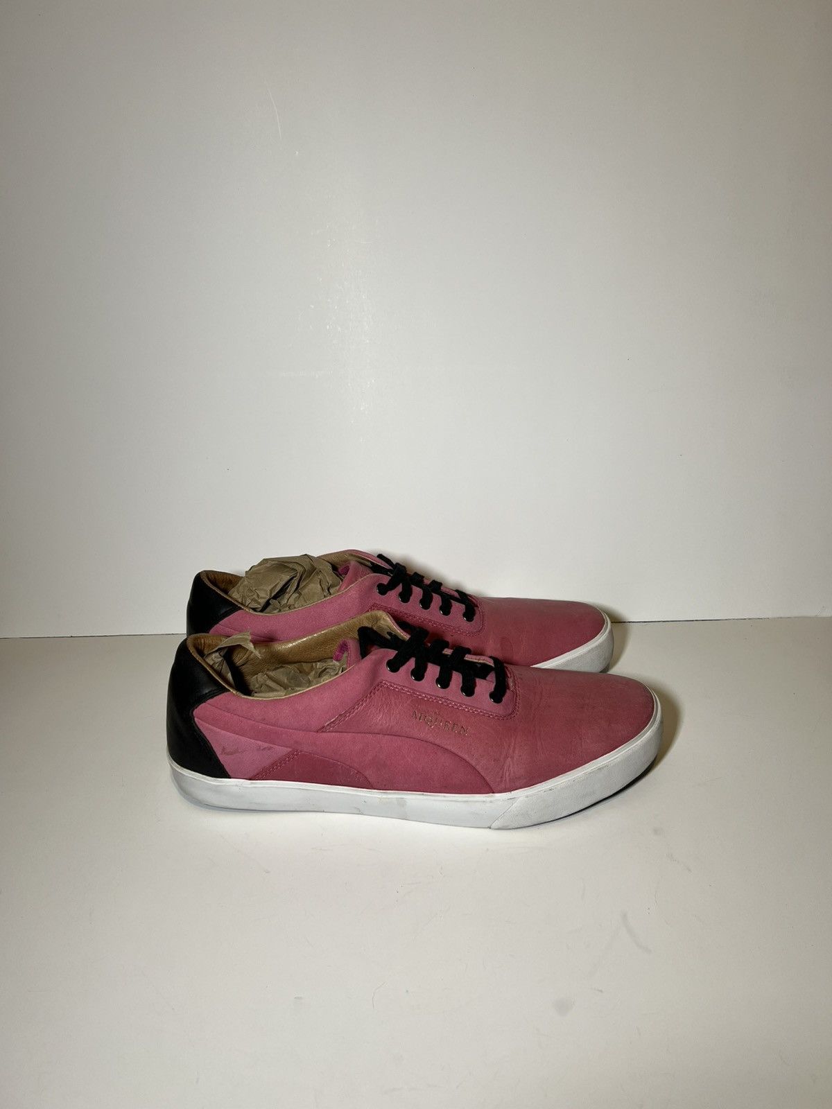 Alexander McQueen × Puma Men Deck Lo sneakers in a pink leather designer skate shoes Size US 12 / EU 45 - 3 Thumbnail